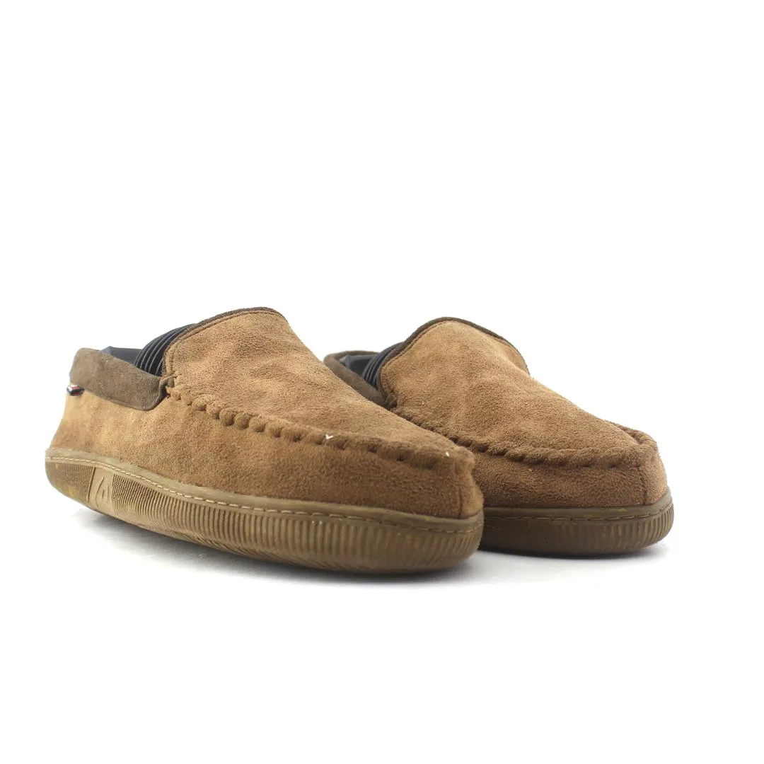 32IHEAT . Met Guard Slip On Shoes