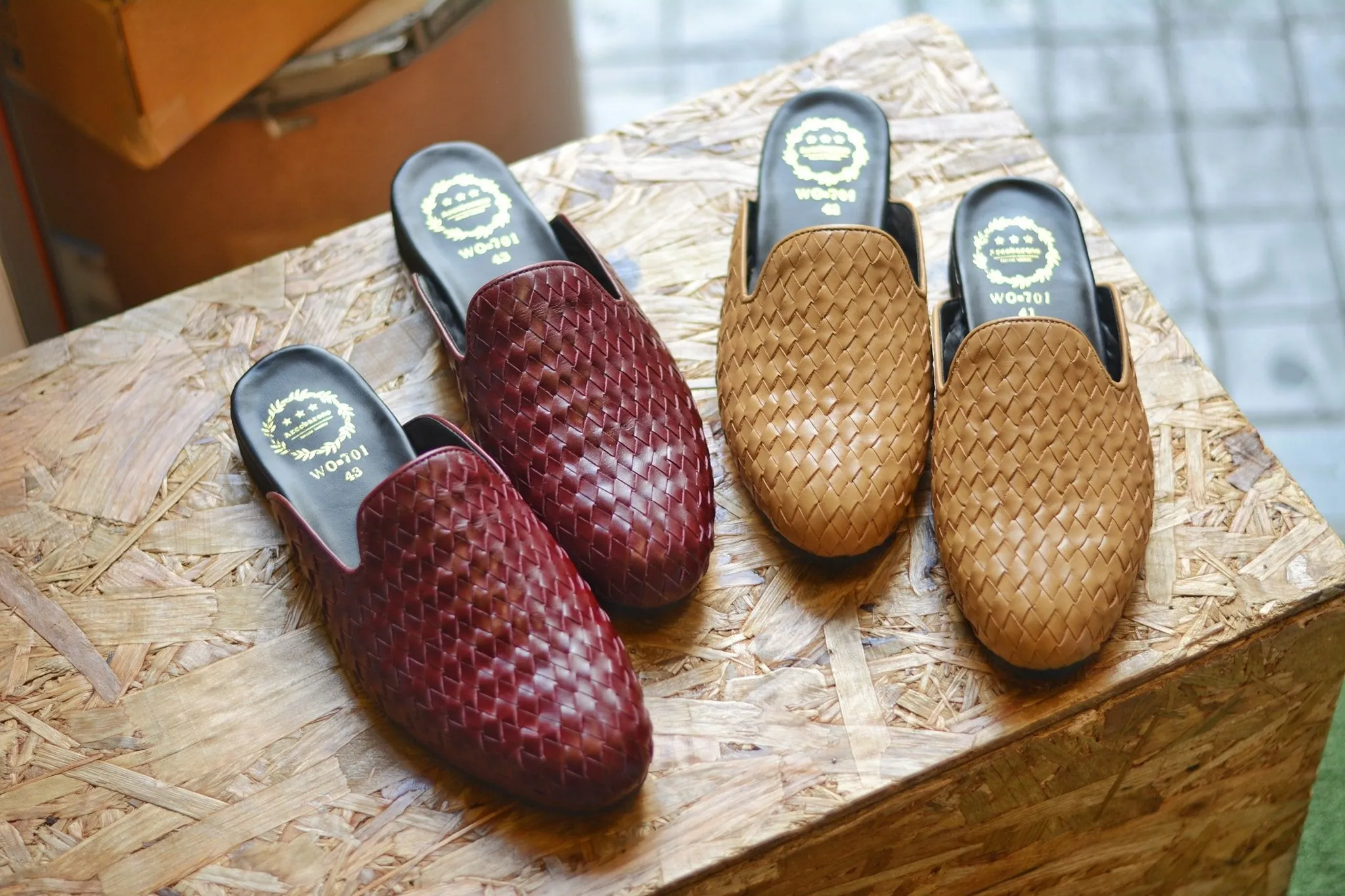 701-3 Woven Slipper Dark Brown Adult Bear Slippers