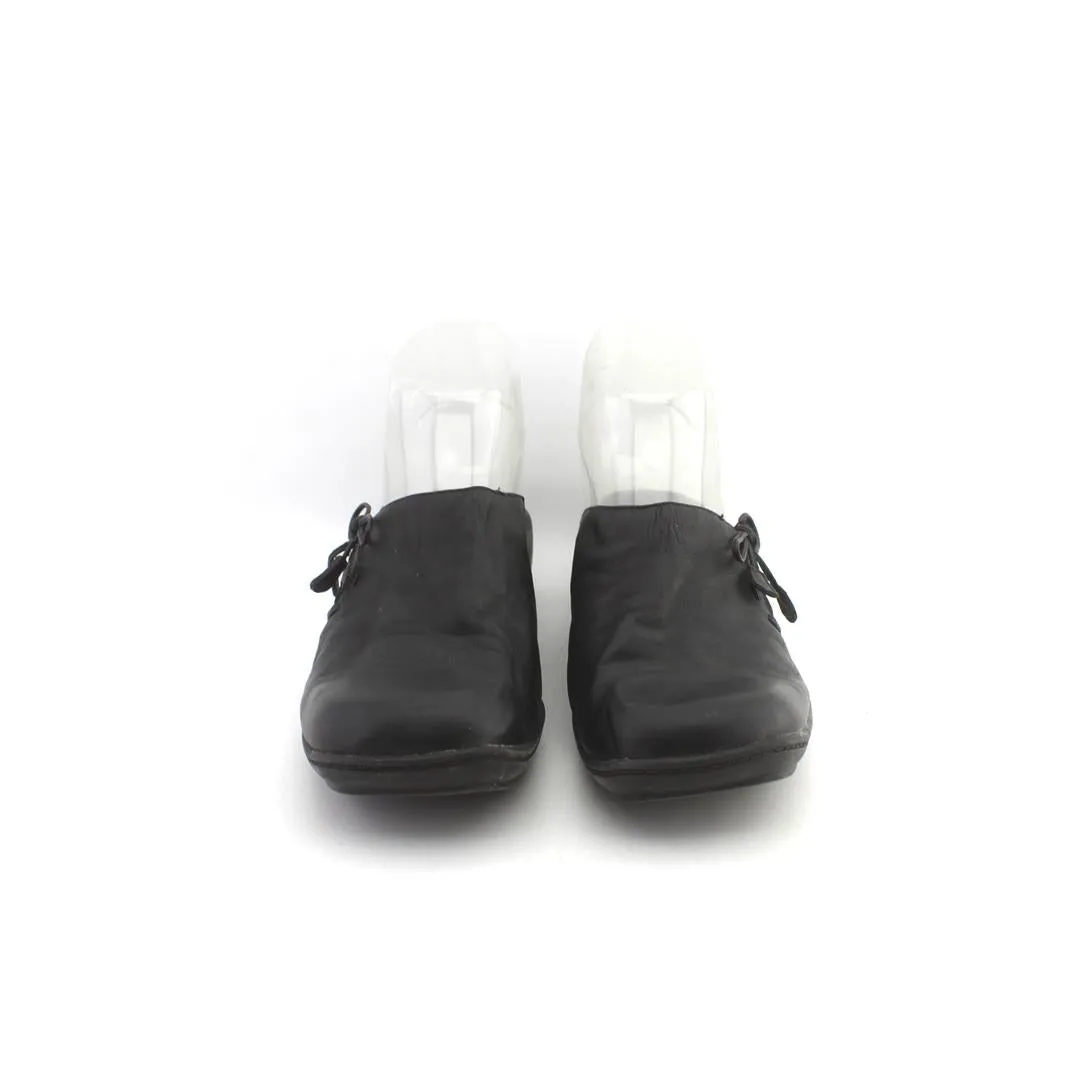 AEROLOGY FLEX Slip On Sneakers Extra Wide