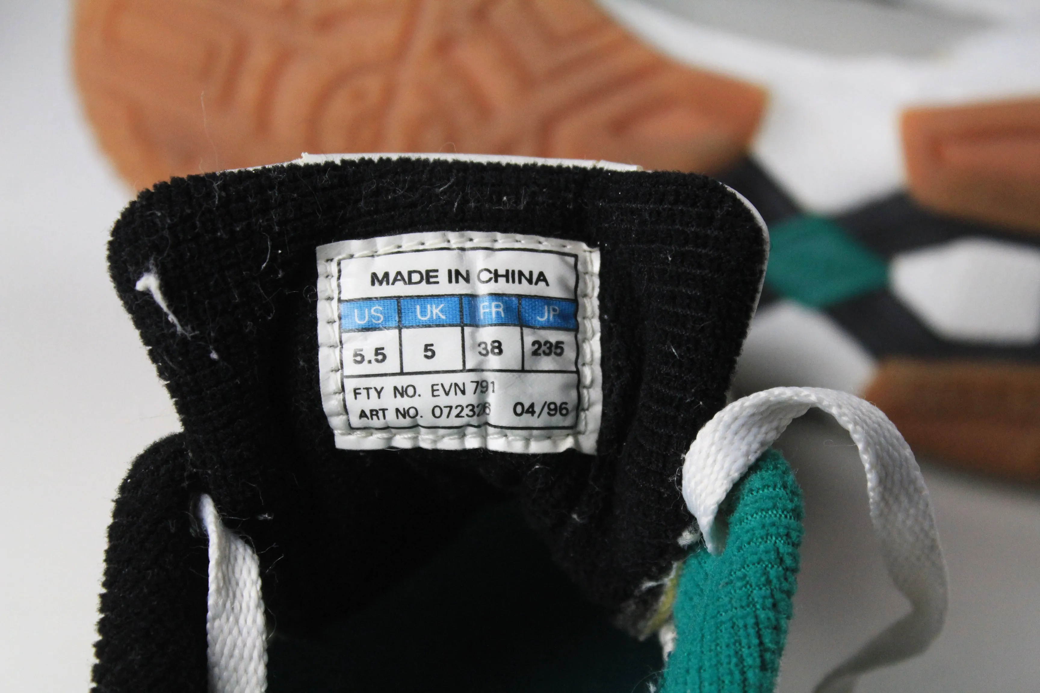 Adidas Turf Indoor Soccer Shoes Vintage Adidas Sneakers EUR 38