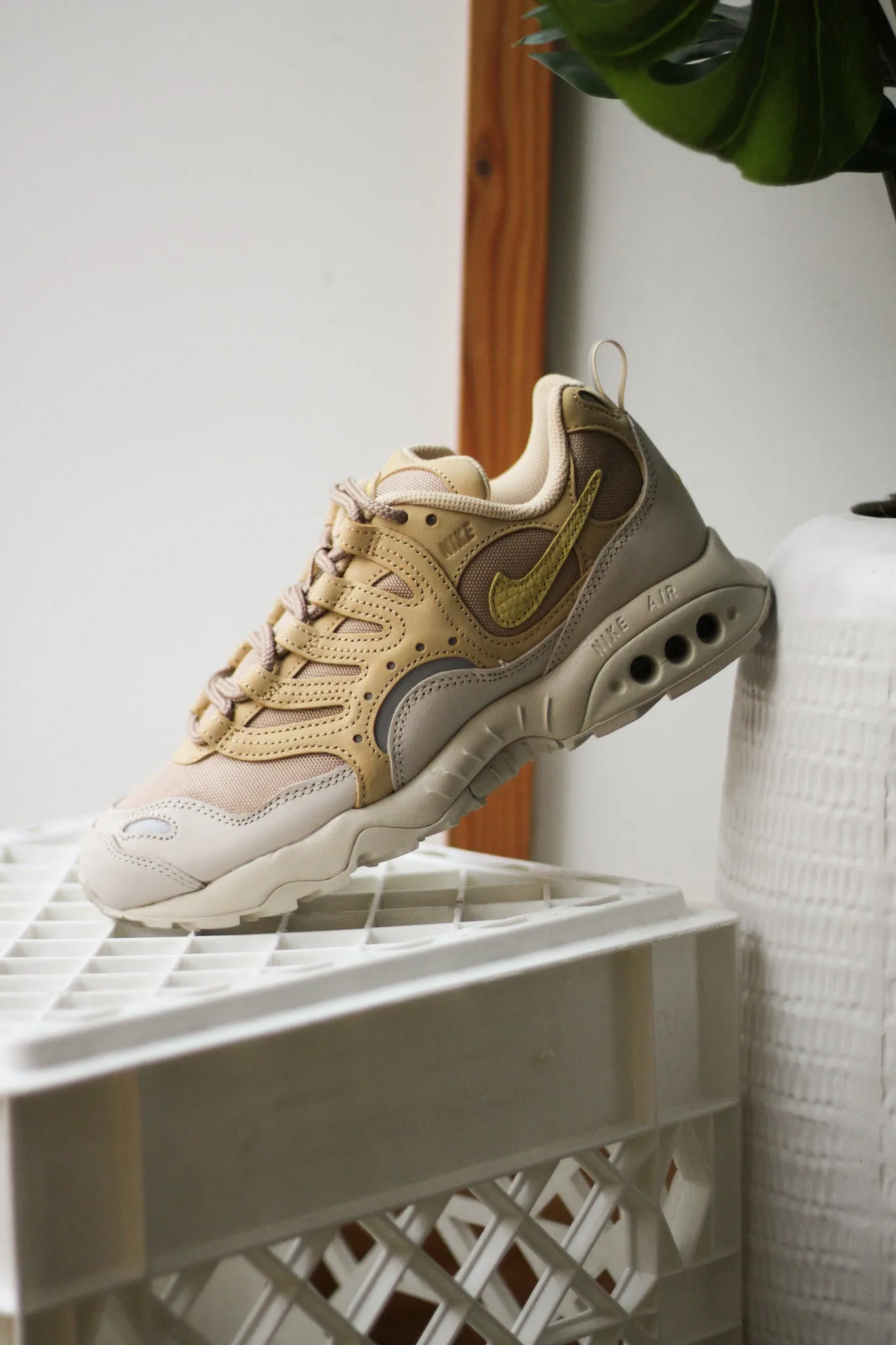 AIR TERRA HUMARA SP "SESAME" Asics Running Shoes Online