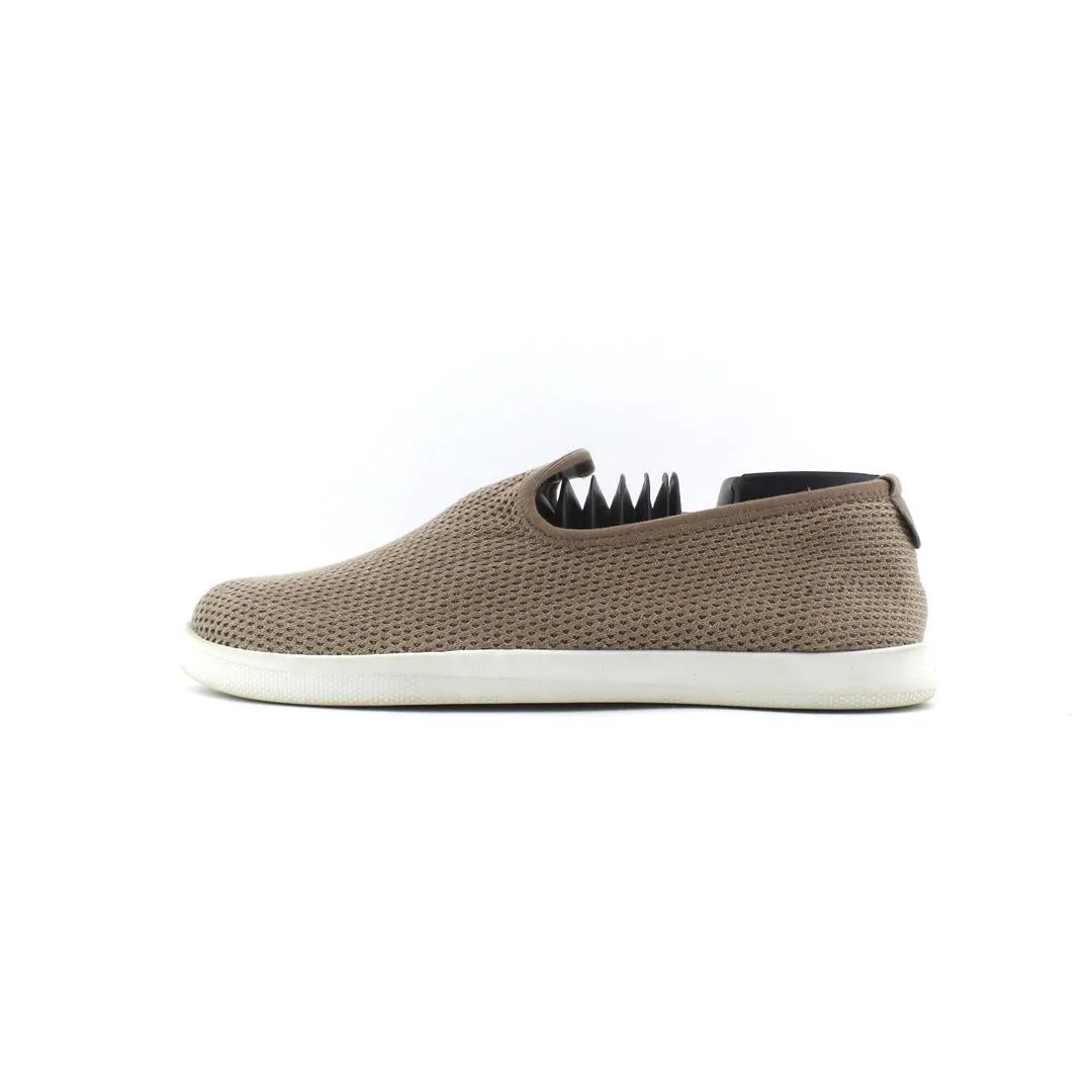 ALLBIRDS TREE RUNNER Pride Slip Ons