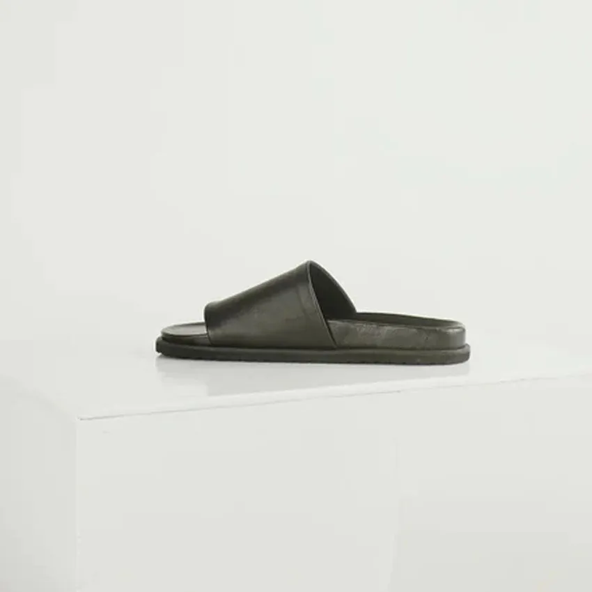 Abe Leather Slippers - Black Clear Jelly Slippers