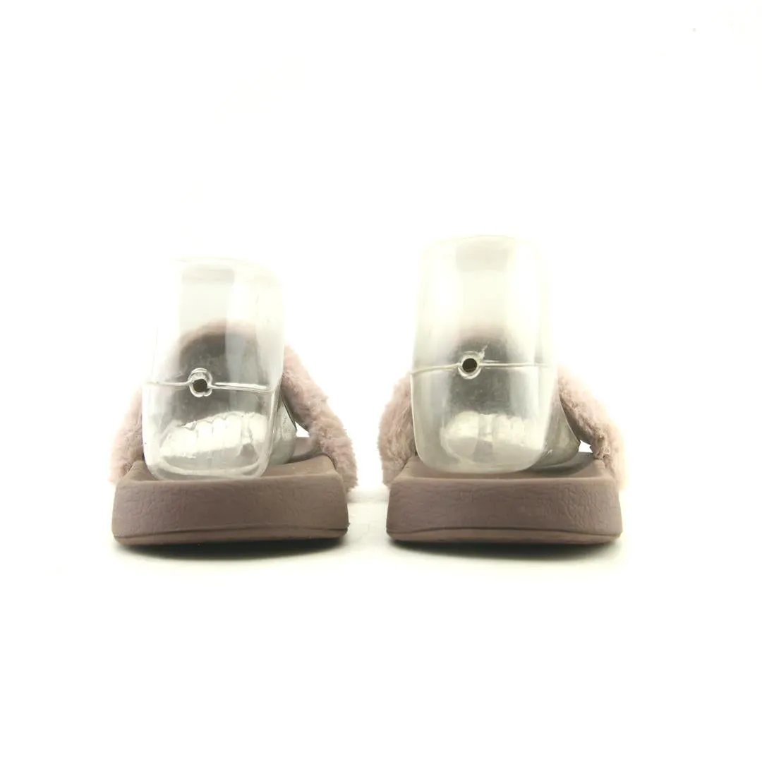 Size House Slippers AMERICAN BRAND .