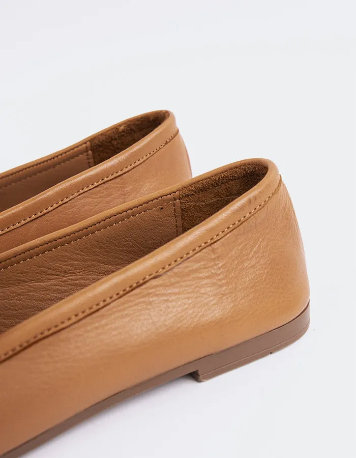 Brescia Tan Leather Bcbg Loafers