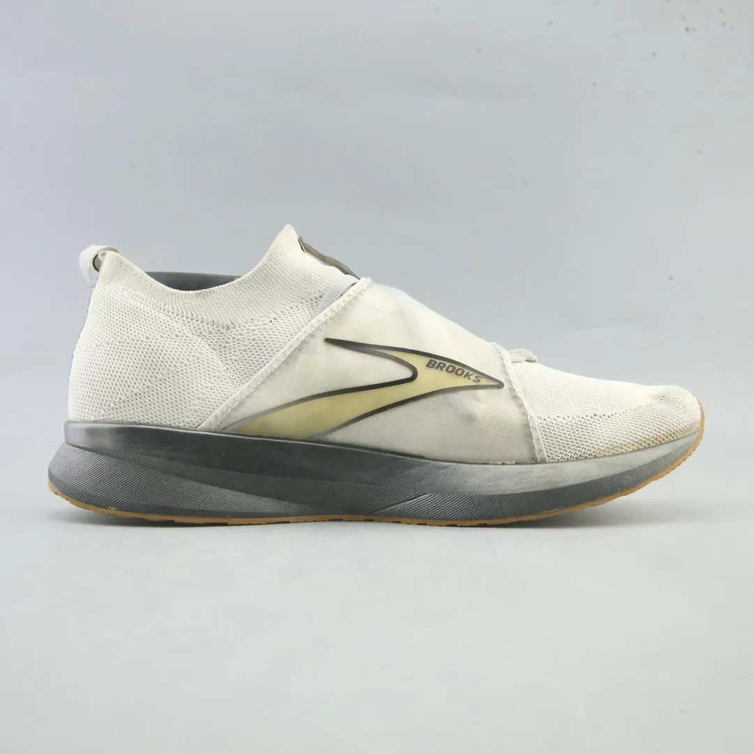 Slip-on Bowling Shoes BROOKS  LEVITATE 4 LE