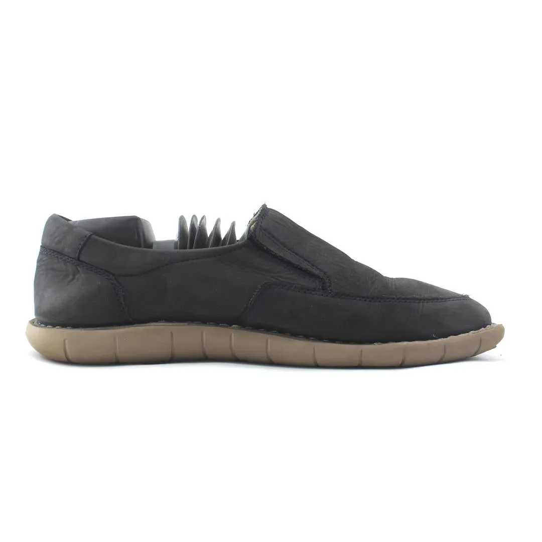 CALLAGHAN . Wide Fit Skechers Slip Ons > Wide Fit Slip Ons