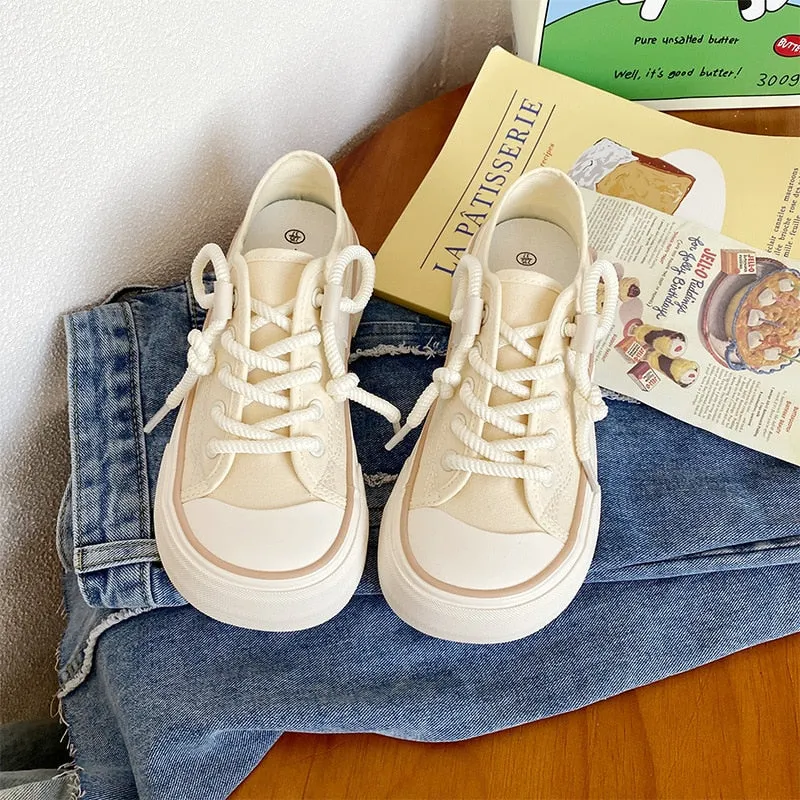 Chicmy Women's Canvas Sneakers 2023 Vintage Mango Toe Flat Shoes Slipper for Women Round Toe Casual Ladies Vulcanize Shoes Board Shoes Running Sneakers For High Arches