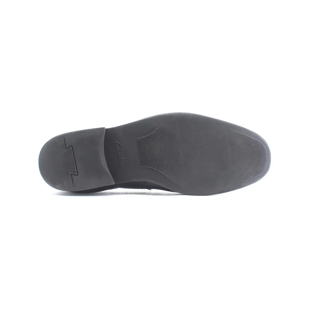CLARKS SOFT CUSHION Sherpa Slip On