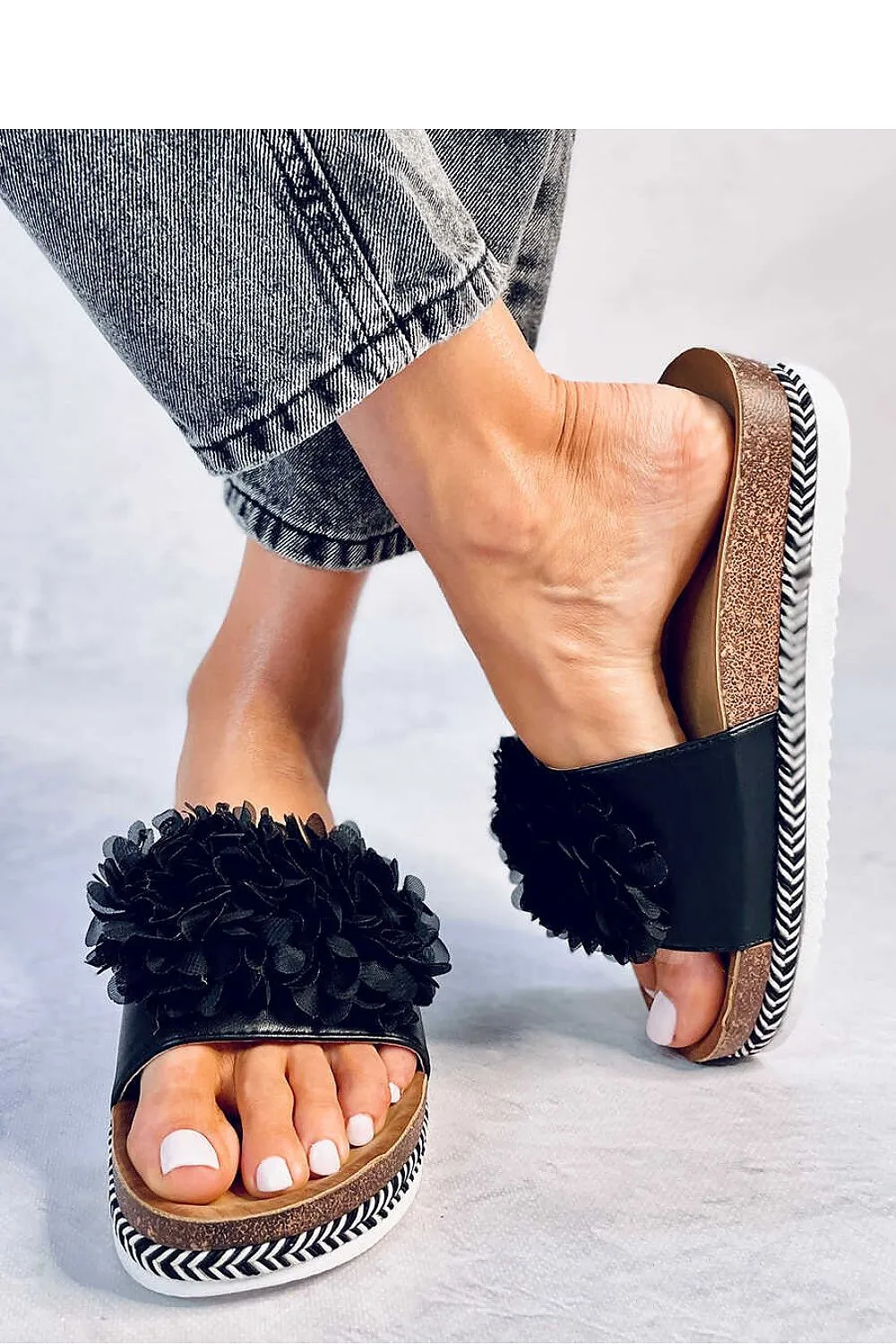 Flip-flops model 180579 Inello Hard Sole Flip Flops