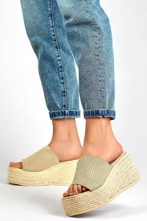 Flip-flops model 196977 PRIMO Flip Flops With Toe Loop