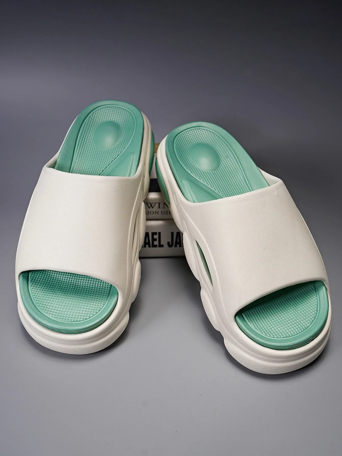 Orleans Saints Slippers Fashion Beige Slide Shoes For Men, Cut Out Single Band EVA Slippers