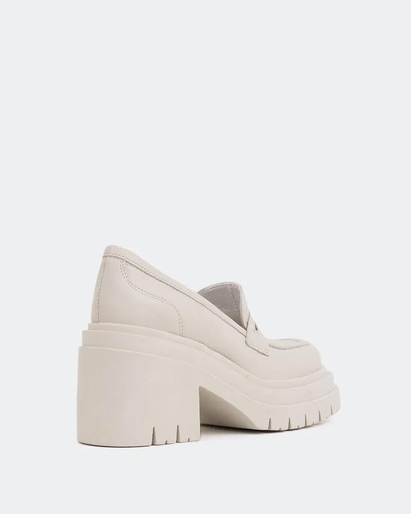 Loafers And Skirts Chip Off White Leather