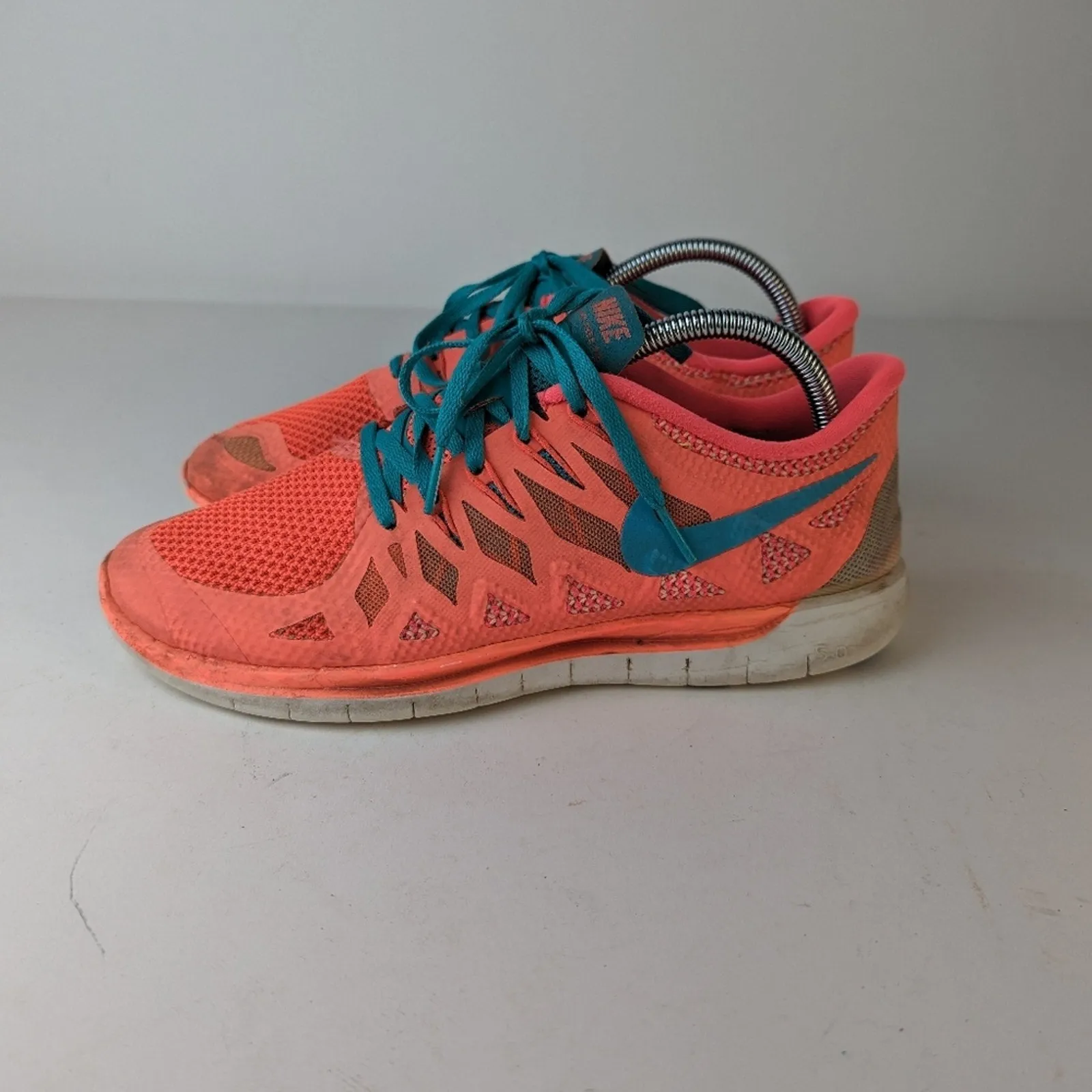 Asics Shoes Wholesale Distributors Nike Free 5.0 Sneakers