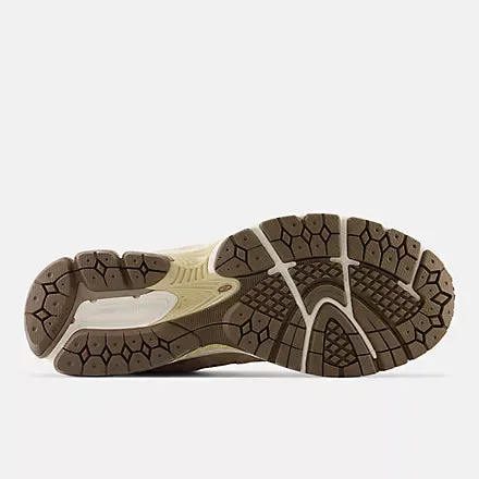 Gray New Balance Shoes Womens New Balance 2002RID - Incense / Sandstone / Mushroom