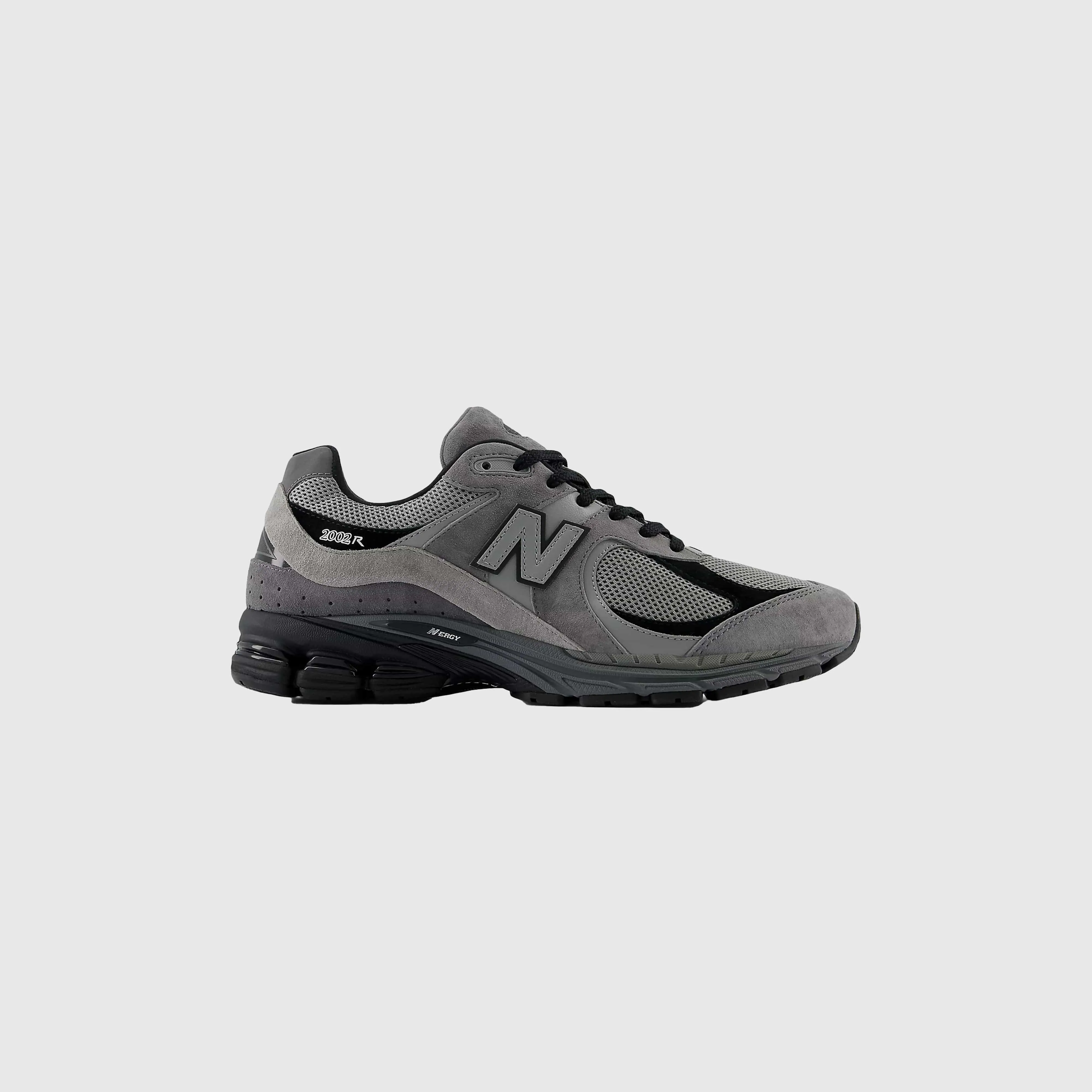 New Balance 2002R - Castle Rock / Shadow Grey New Balance Men's Fuelcell Supercomp Trainer V2