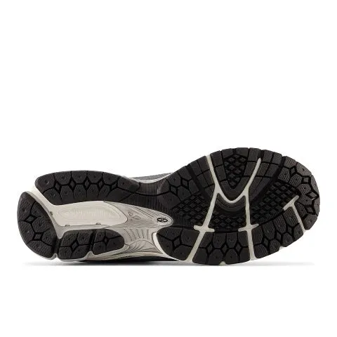 New Balance 550 Youth New Balance 1906 Titanium