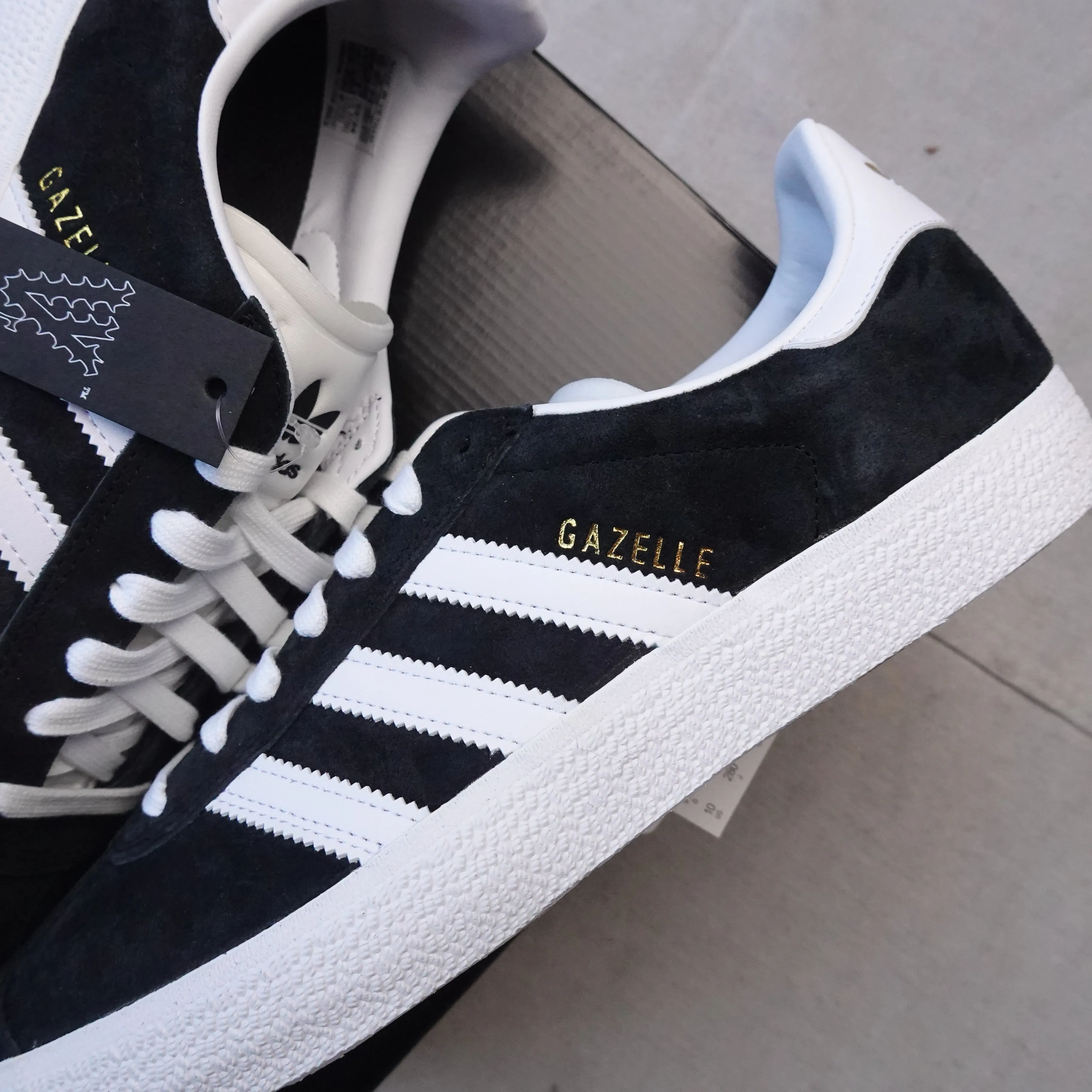 Adidas Ankle High Shoes Adidas Gazelle ADV Black - Multiple sizes