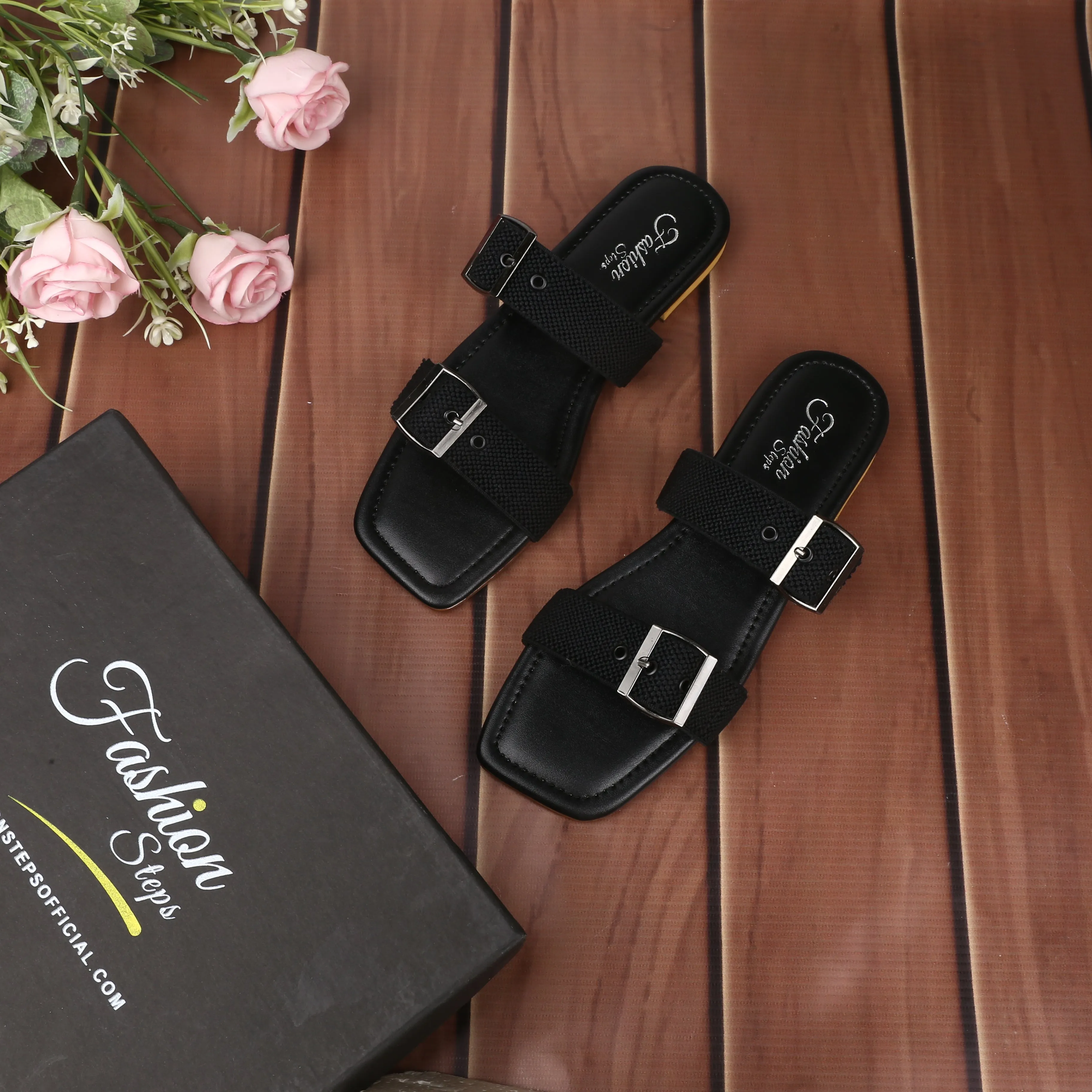 Jeans Alinaa black Sandals Swim Up Rooms