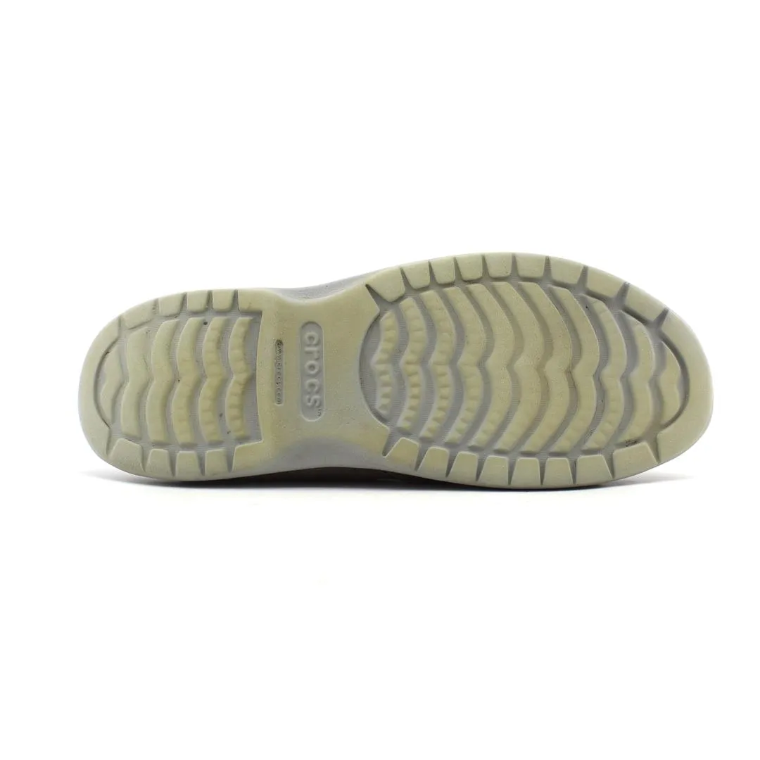 Peanuts Slip Ons CROCS TRIPAD COMFORT