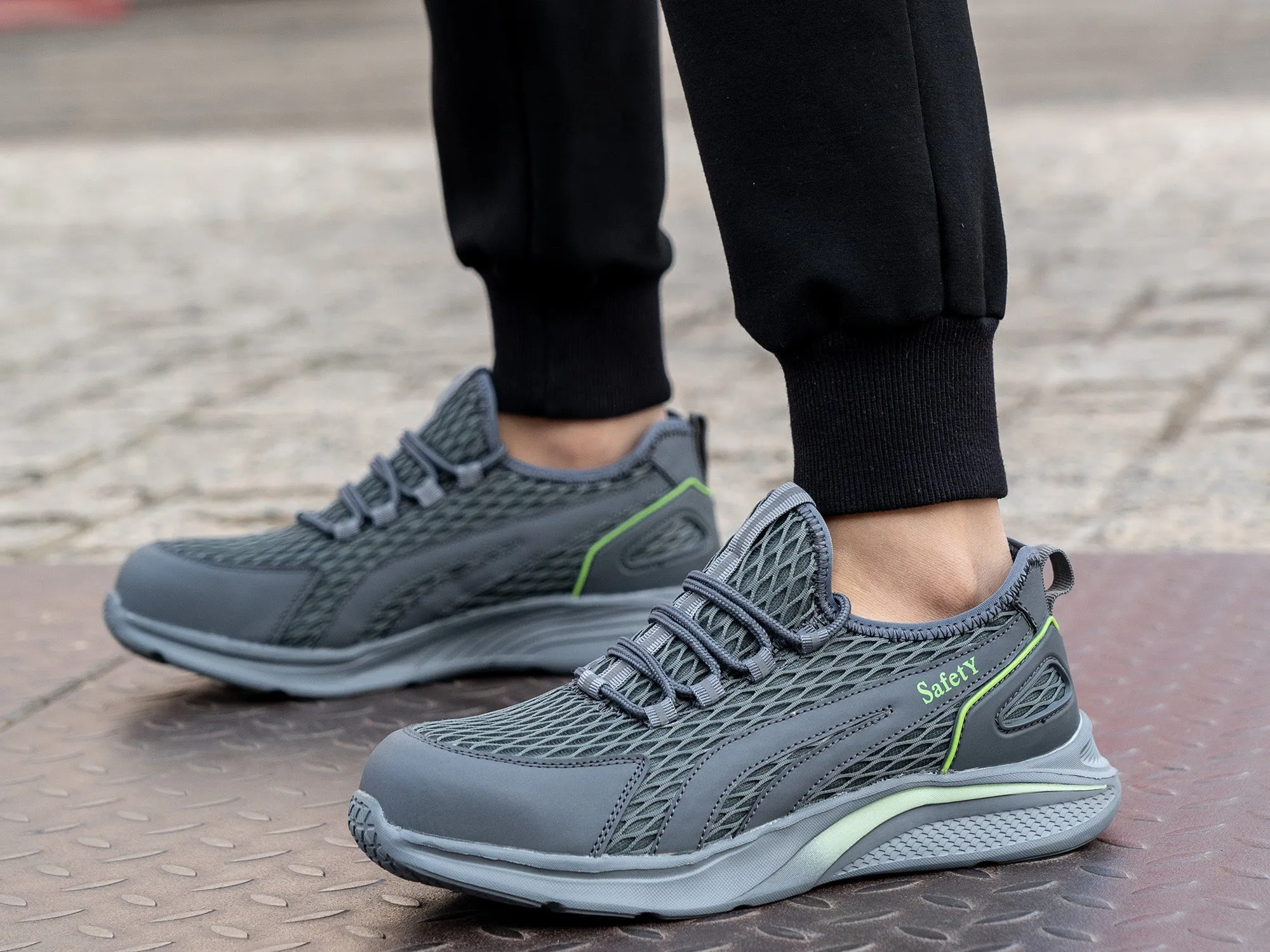 Men's Slip-On Steel Toe Shoes Comfortable Lightweight Industrial Construction Indestructible Safety Work Shoes Work Zone Work Boots