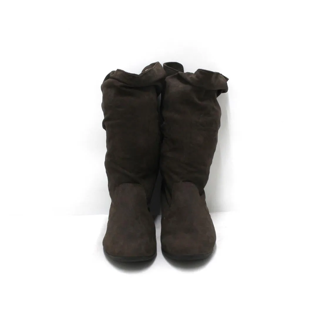 NATURAL REFLECTIONS . Shoes For Arches