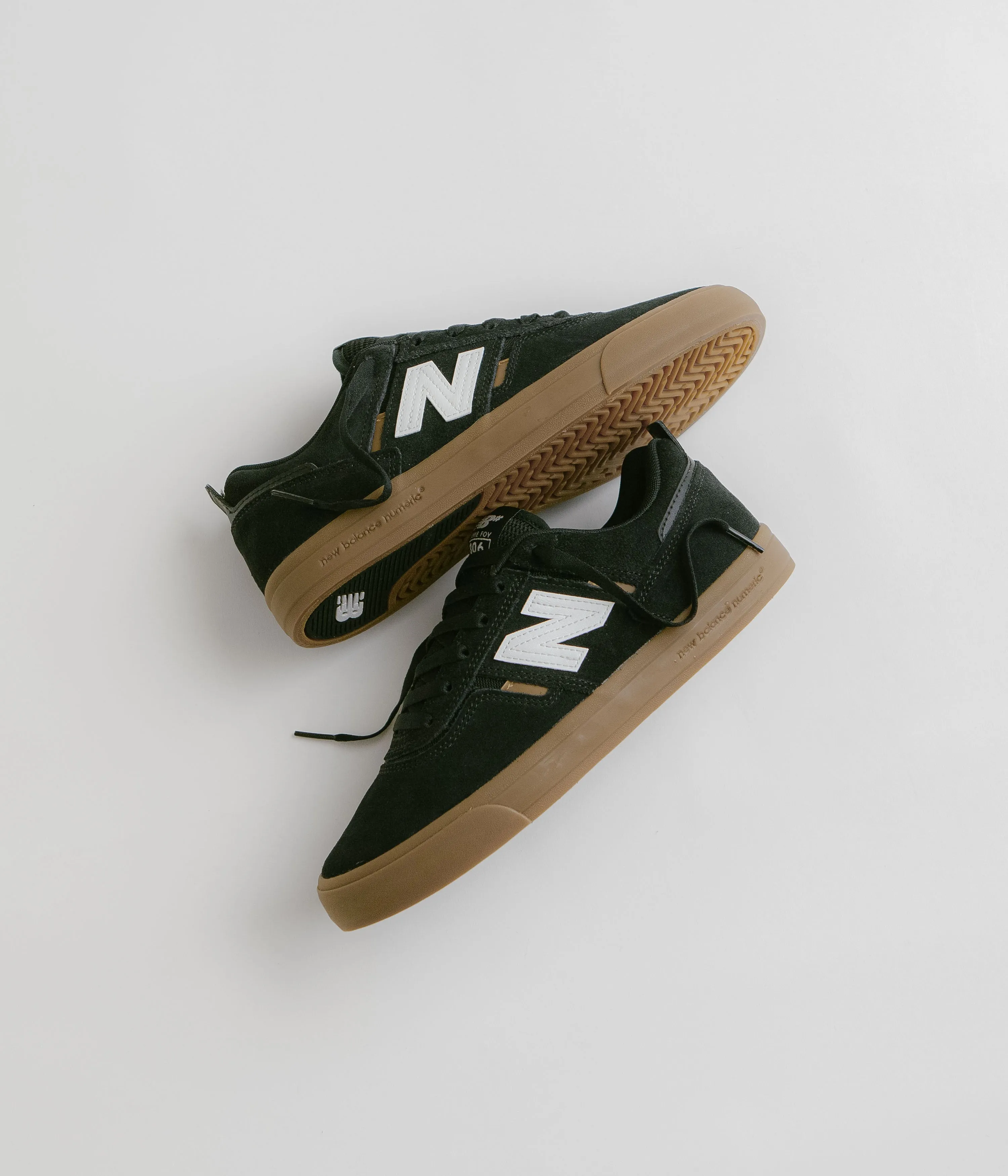 New Balance Bb V3 New Balance Numeric 306 Jamie Foy Shoes - Black / Gum