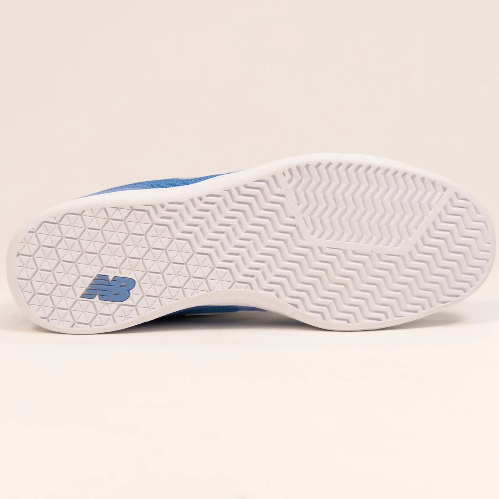 New Balance Numeric 440v2  - Sky Blue/White New Balance 9060 Gs