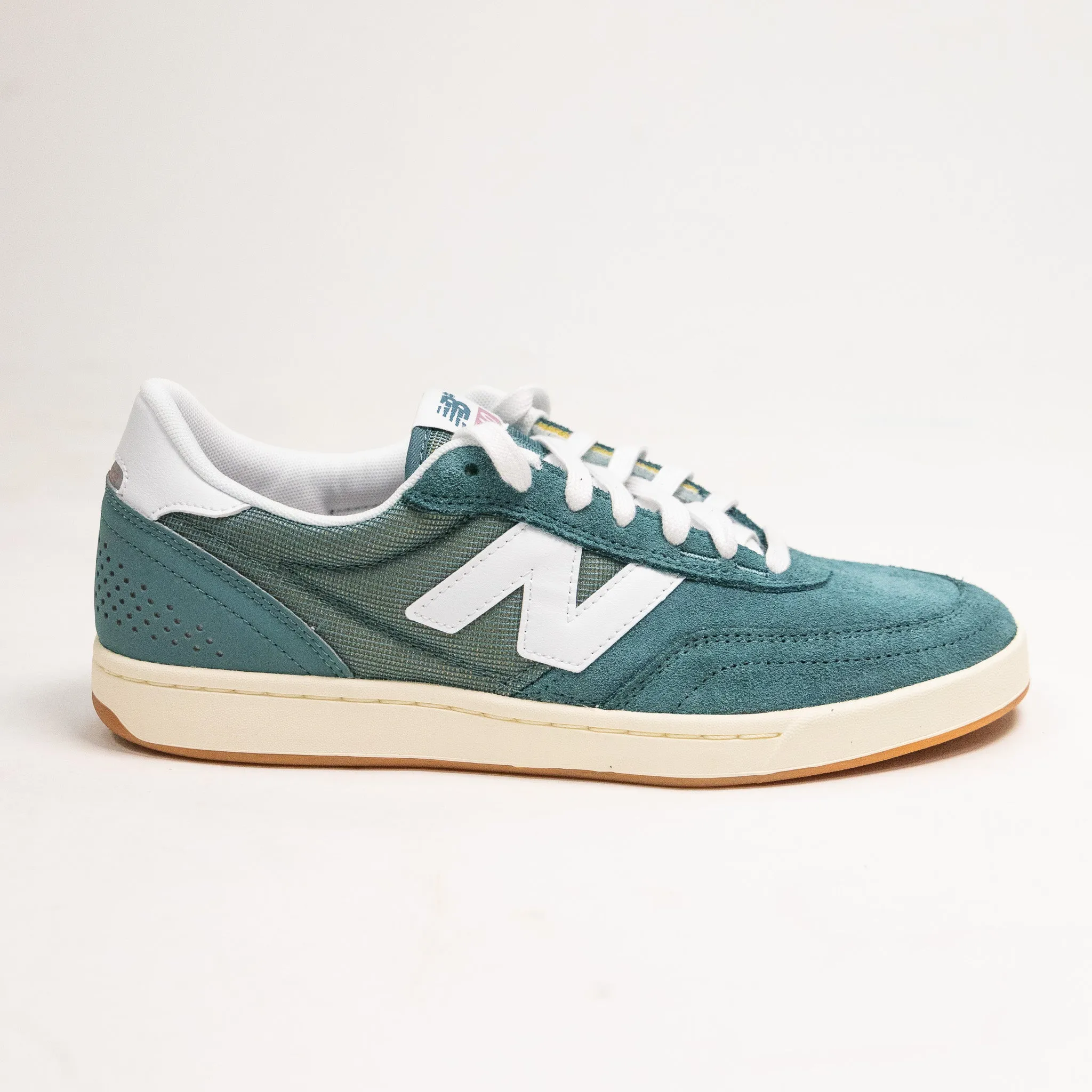 New Balance Numeric 440v2  - Spruce/White New Balance 2002r Marblehead Ml2002rc