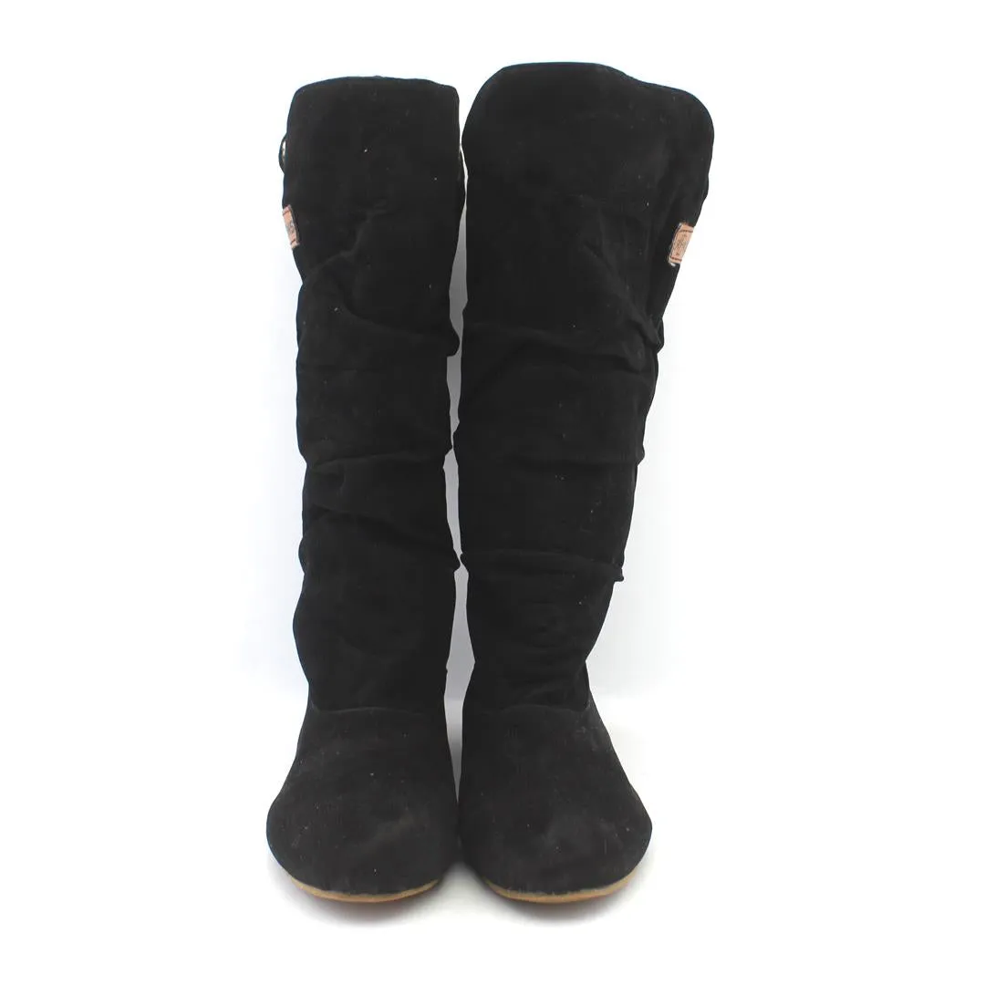 Specialized Flat Pedal Shoes NEW JEANS .