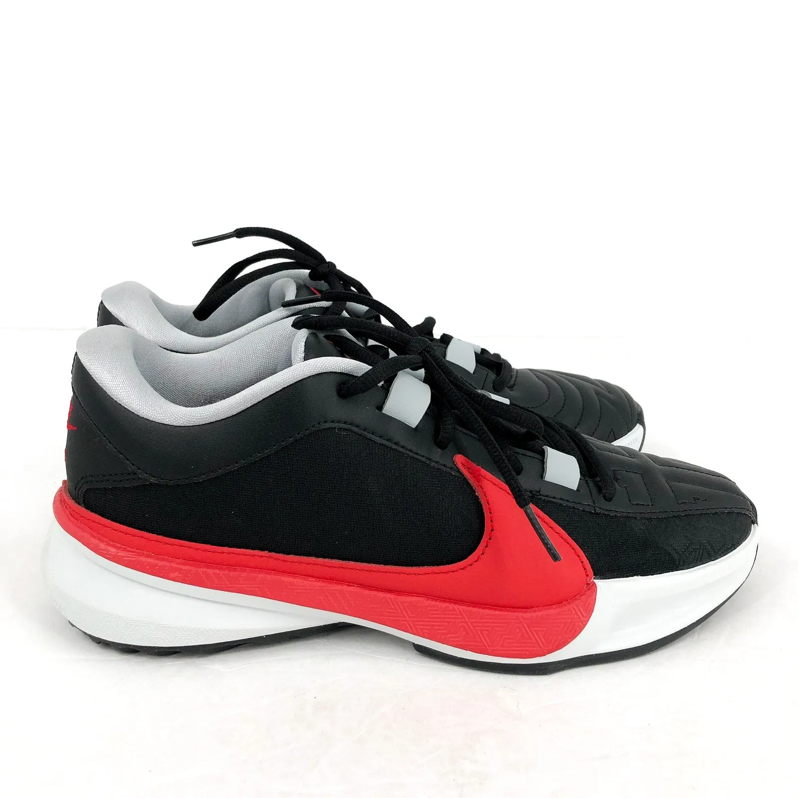 Asics Volleyball Shoes Sky Elite NIKE Air Zoom Freak 5 Basketball Shoes Size 10.5 Black Red Giannis NWOB