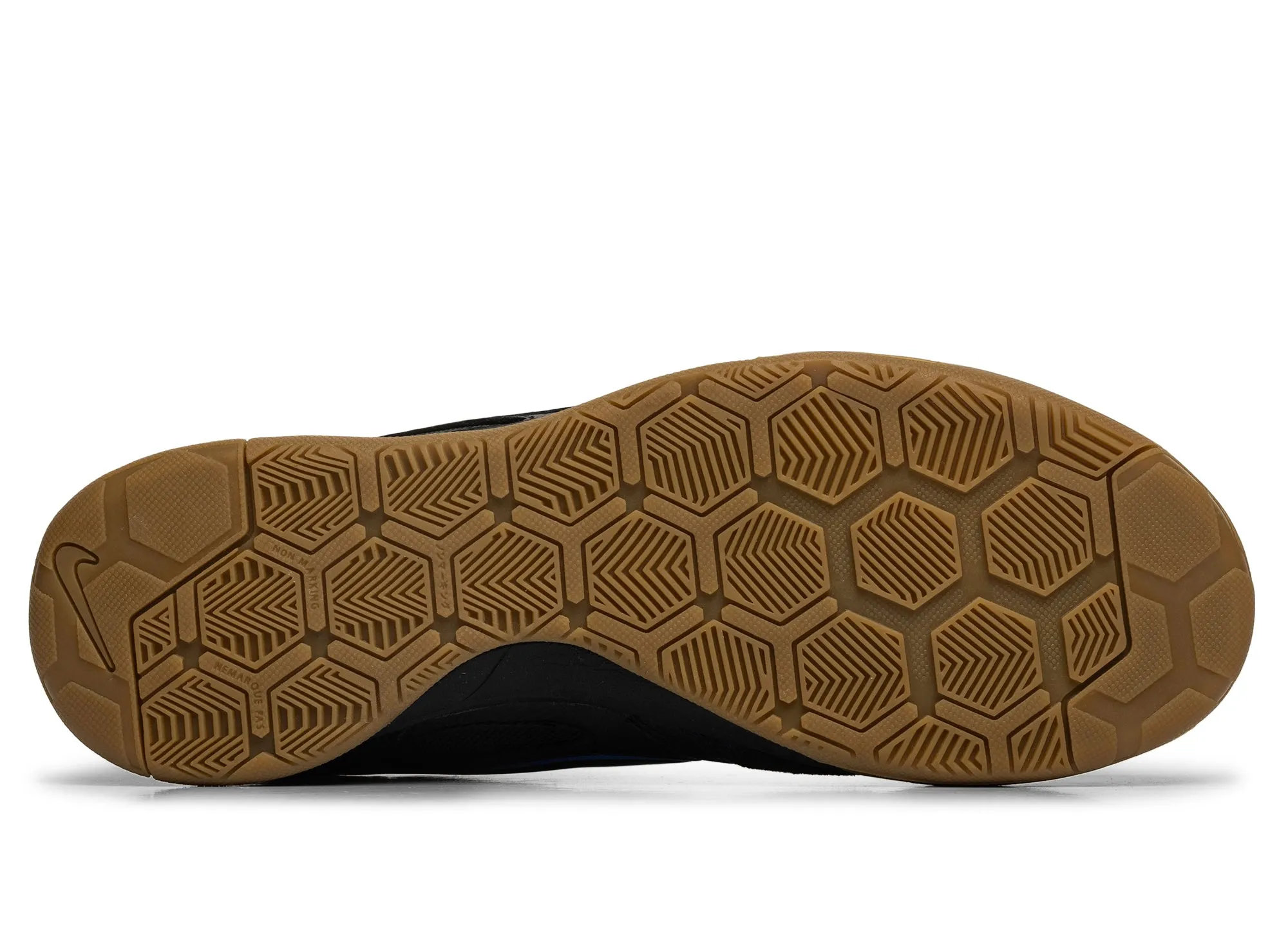 Nike Gato xld Comparison Asics Running Shoes