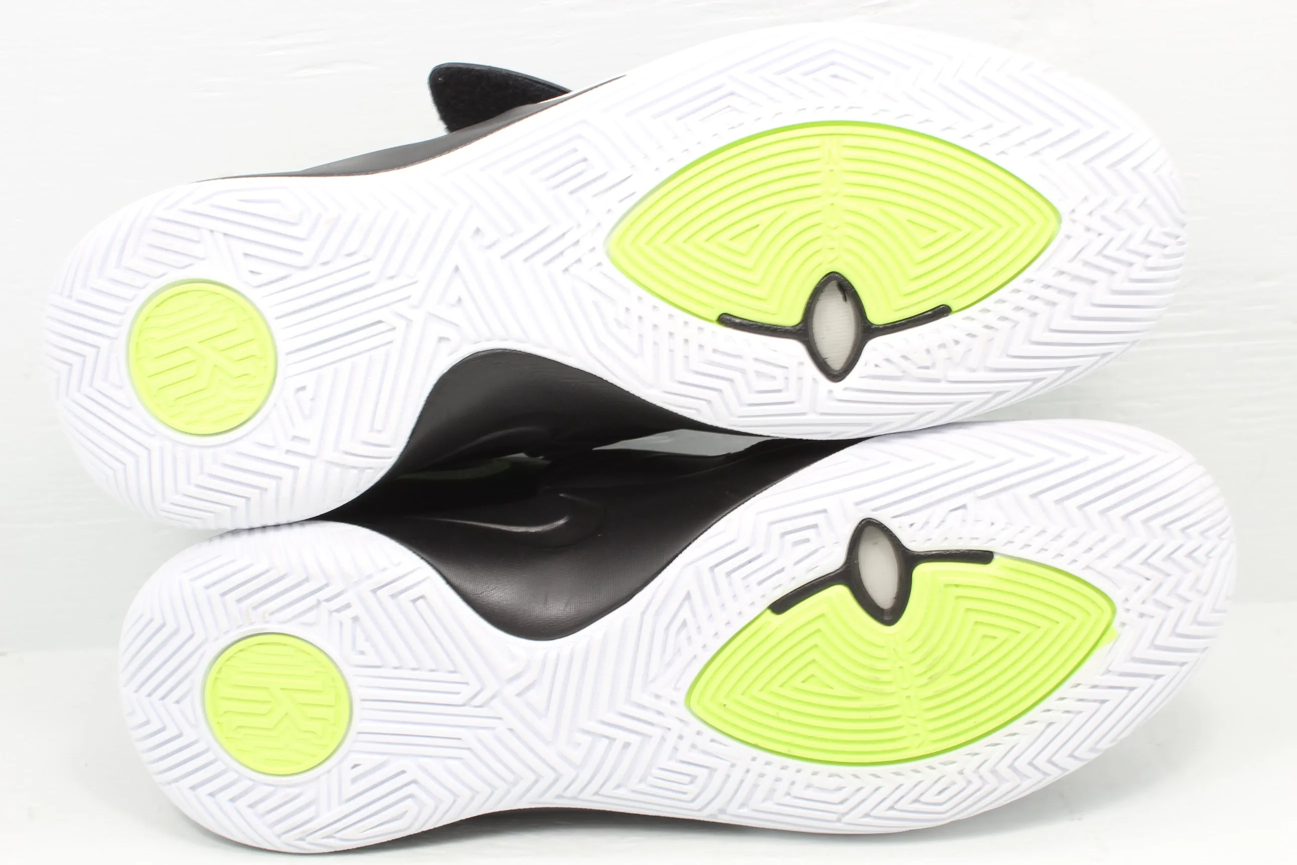 Nike Kyrie Flytrap III Black Volt Best Asics Daily Running Shoes