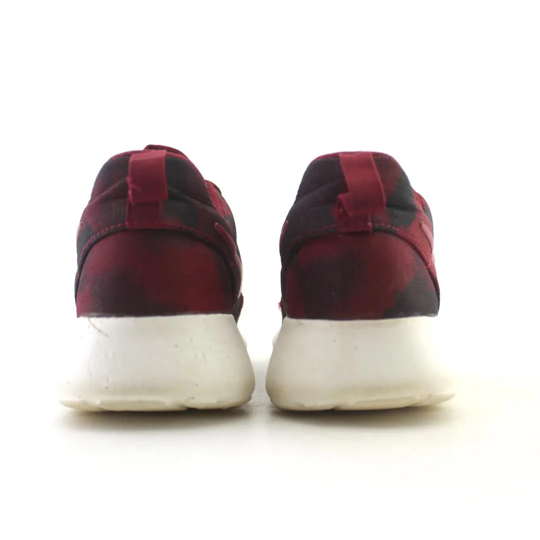 Run On Clouds Shoes NIKE ROSHEN 1