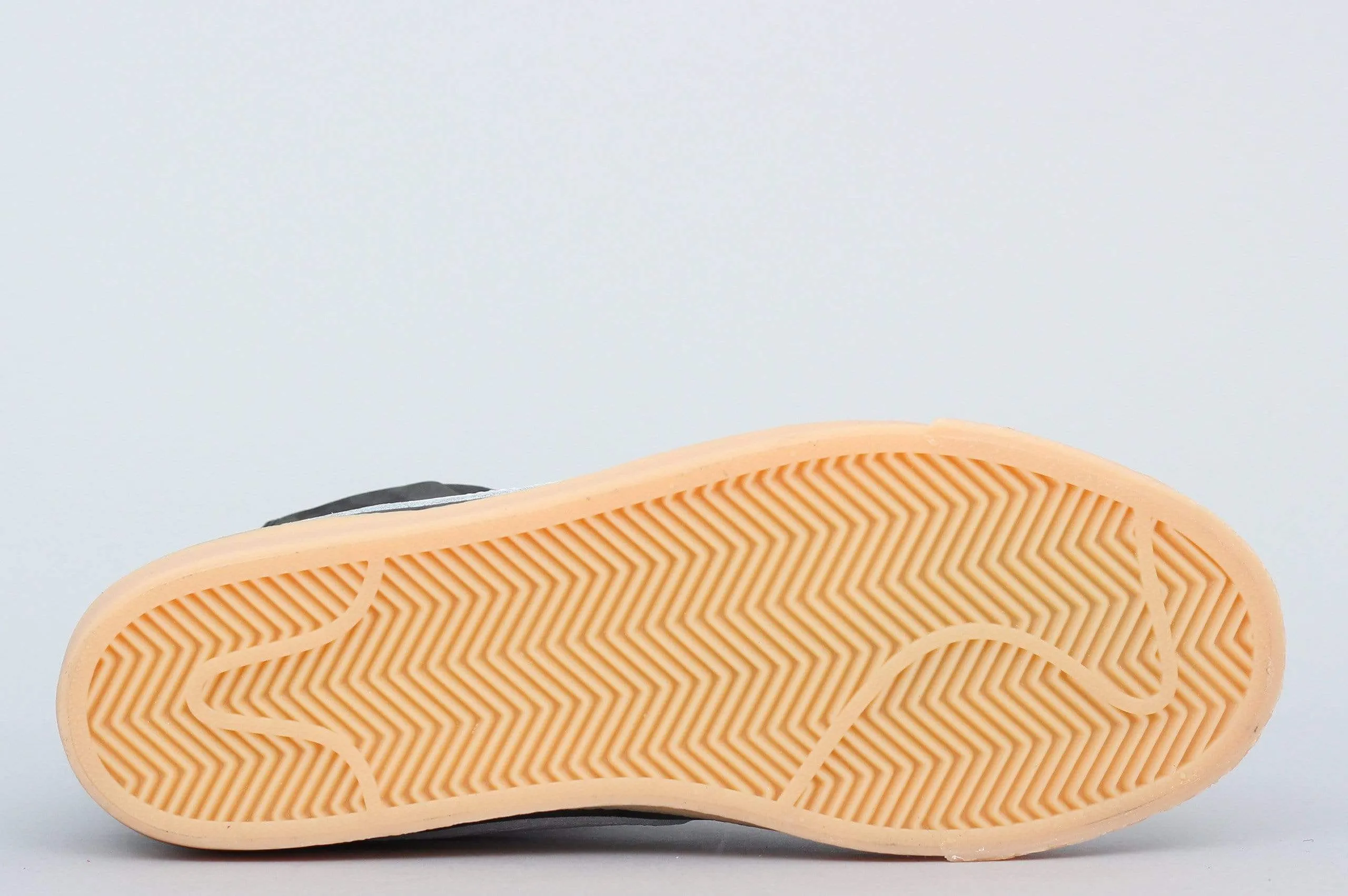 Asic Gel-1130 Casual Shoes Nike SB Orange Label Blazer Mid ISO Shoes Black / White - Safety Orange