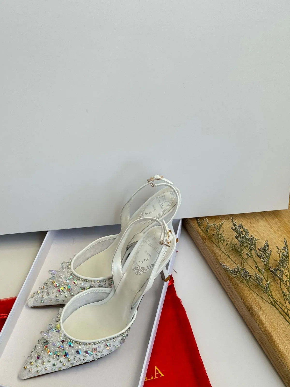 RENE CAOVILLA VENEZIA CINDERELLA WHITE SLINGBACK PUMPS WITH CRYSTAL Woolen Slippers