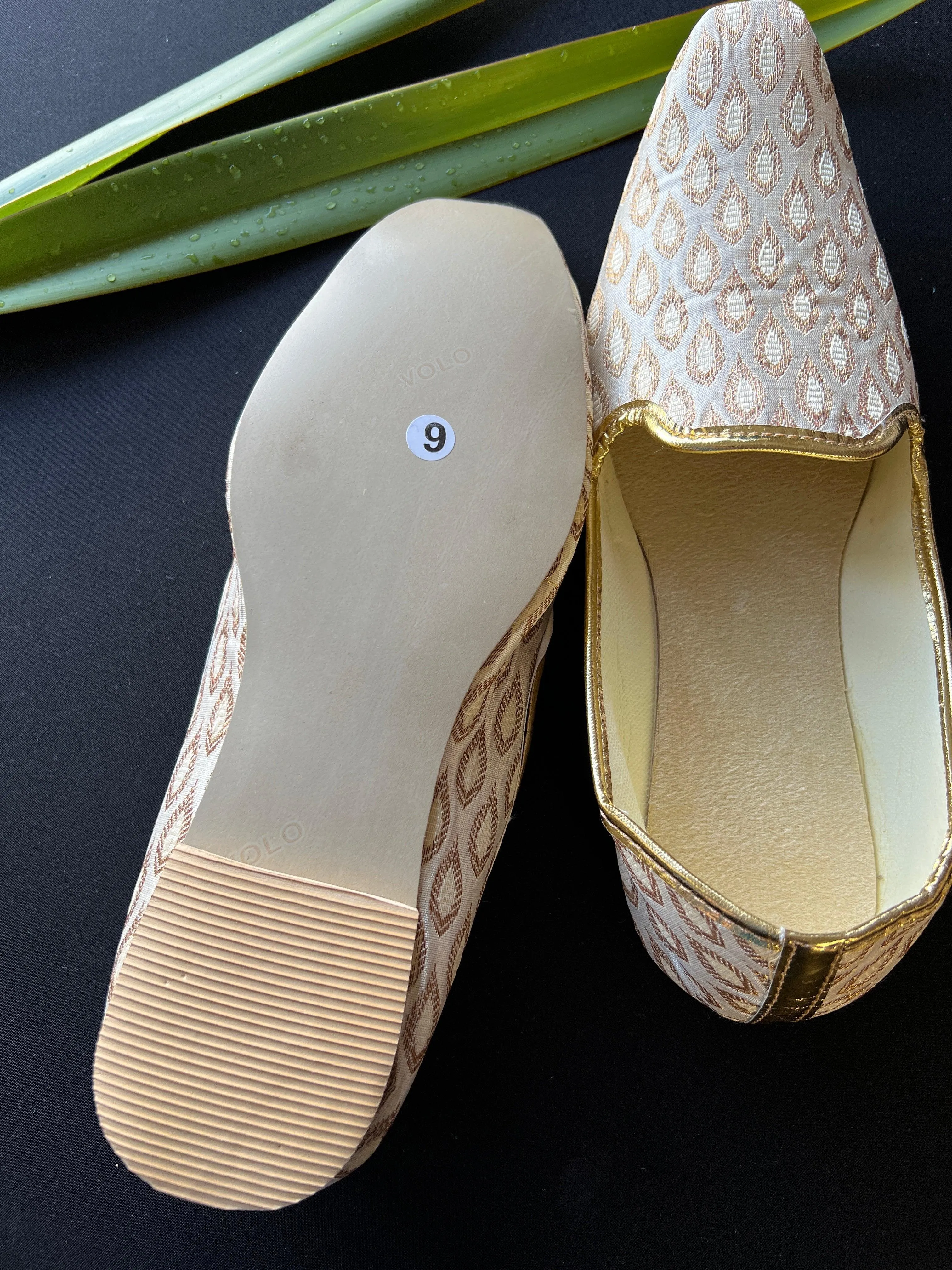 Most Comfortable Steel Toe Work Boots Off White Mens Mojaris | Indian Wedding Shoes  | Mens Handmade Juttis | Indian Ethnic Wedding Footwear for Men | India Store | Shoes for Men