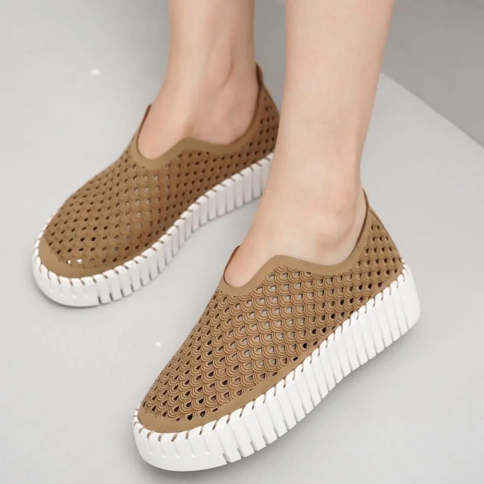 Toe Caps For Work Boots Platform Sneakers for Women - Lightweight Shoes for Women - Slip-On Womens Shoes, Non Slip Work Shoes Women, Leather Insole Walking Shoes Women Footwear (Daffodil)