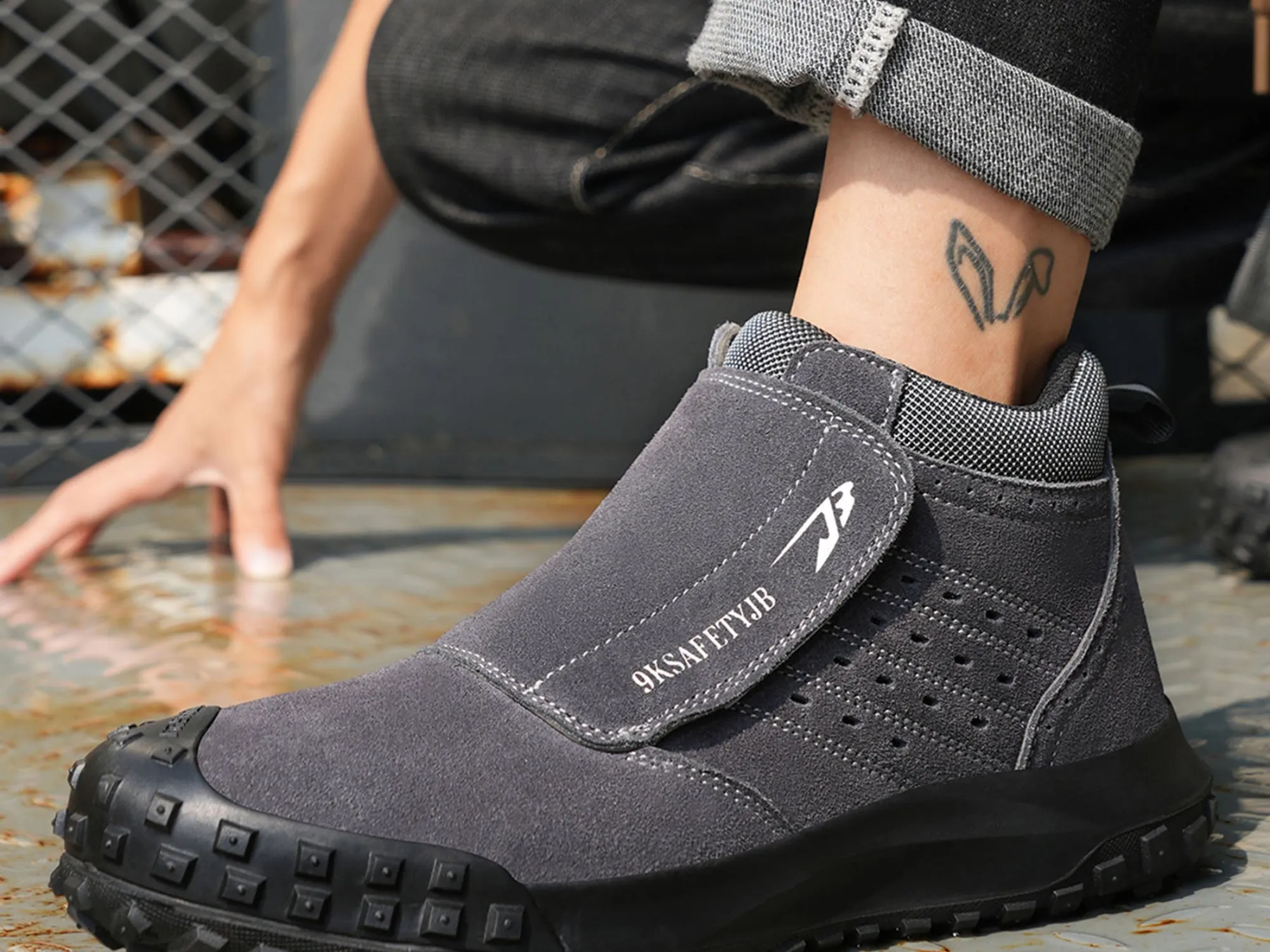 Steel Toe Shoes for Men Lightweight Breathable  Composite Toe Work Safety Shoes Comfort Work Boots