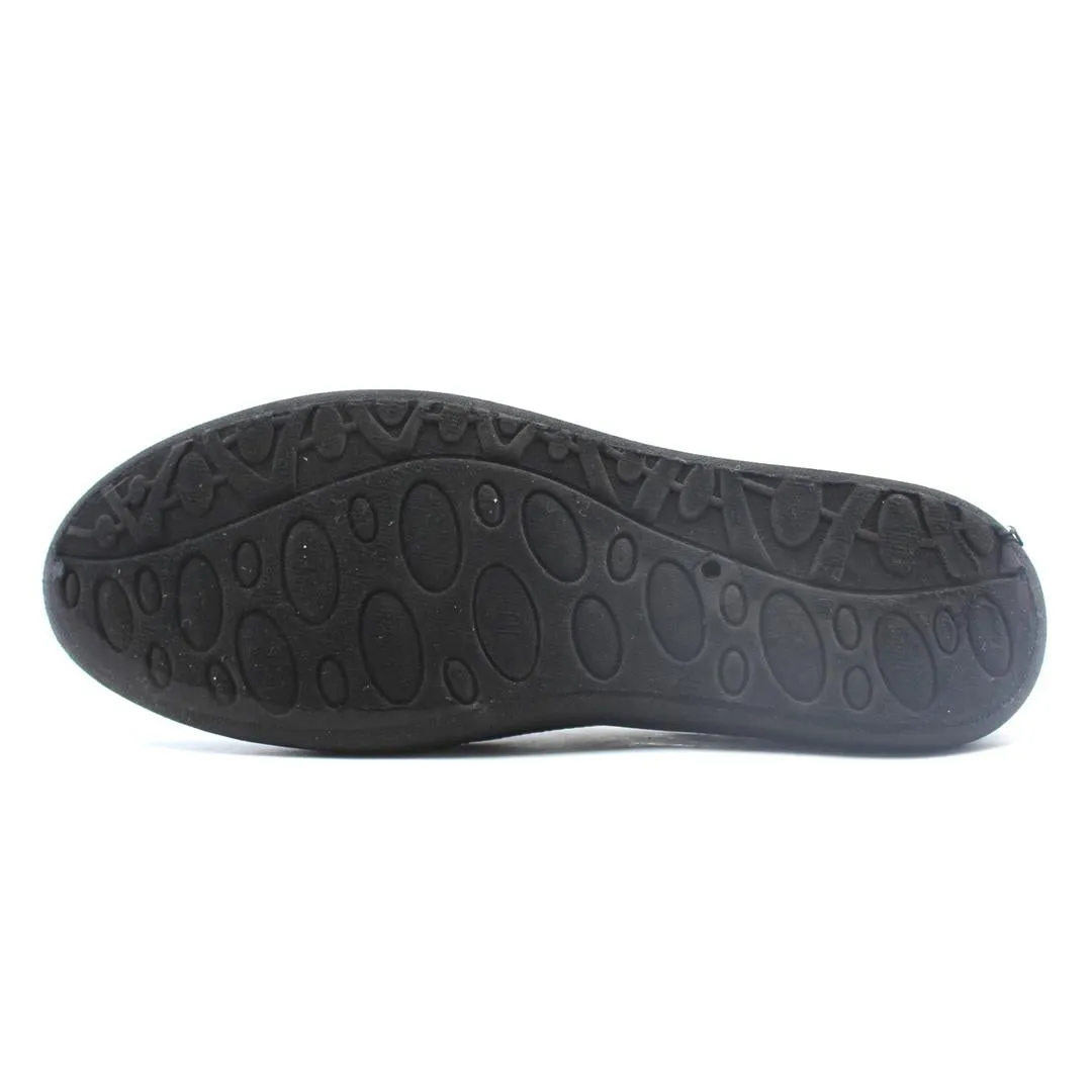 White Leather Slip On Keds BEACH BASICS .