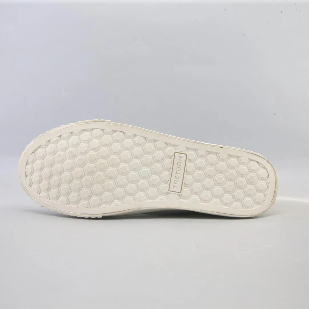 Chucky Sneakers TRETORN .