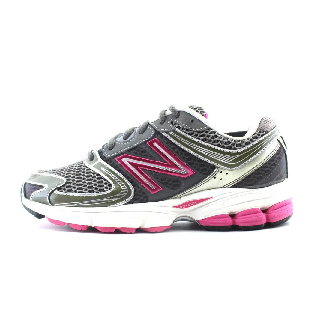 Cushioned Trail Running Shoes NEW BALANCE 770 V3