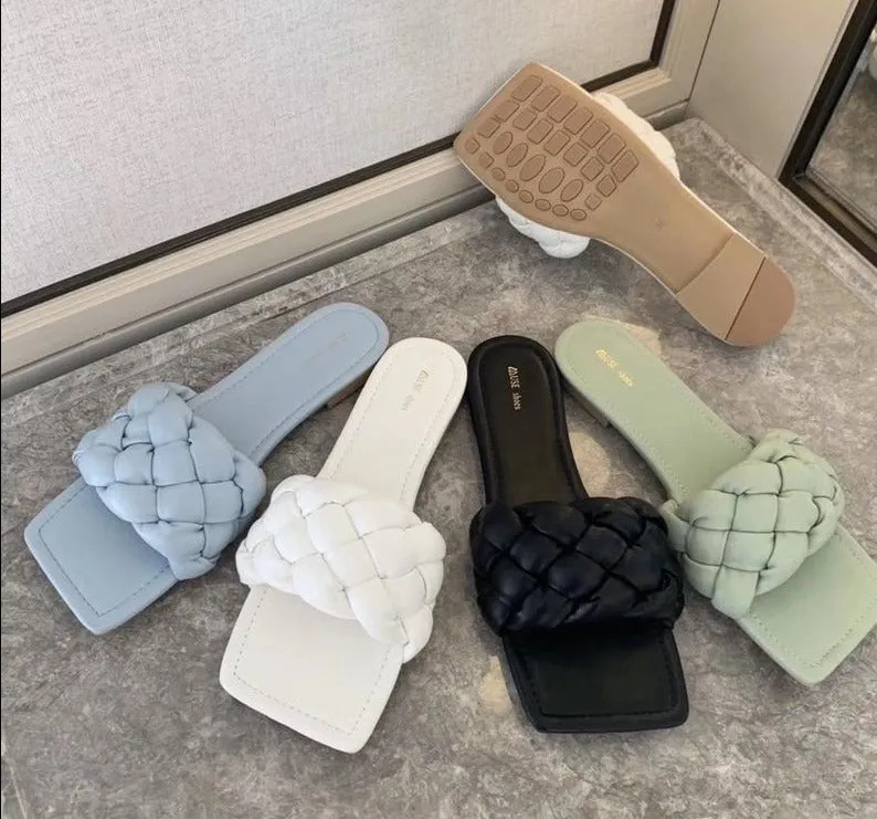 Nice Slides New Fashion Weave Slippers Women Square Toe Flat Casual Shoes Women Slide 2021 Summer Flip Flops Beach Sandal Slipper Big size41