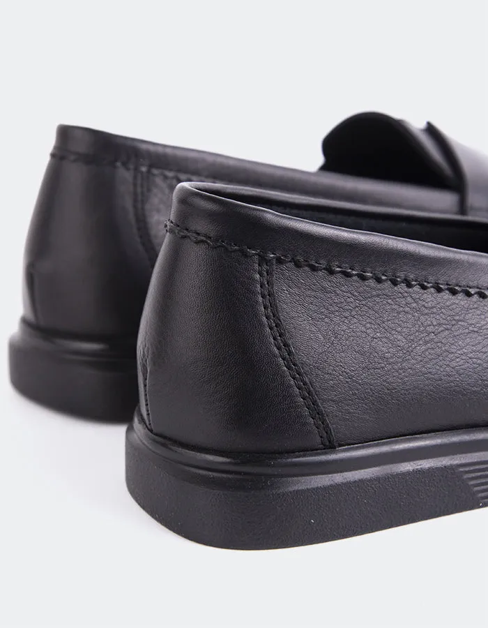 Loafers That Feel Like Sneakers Yasmin Black Leather