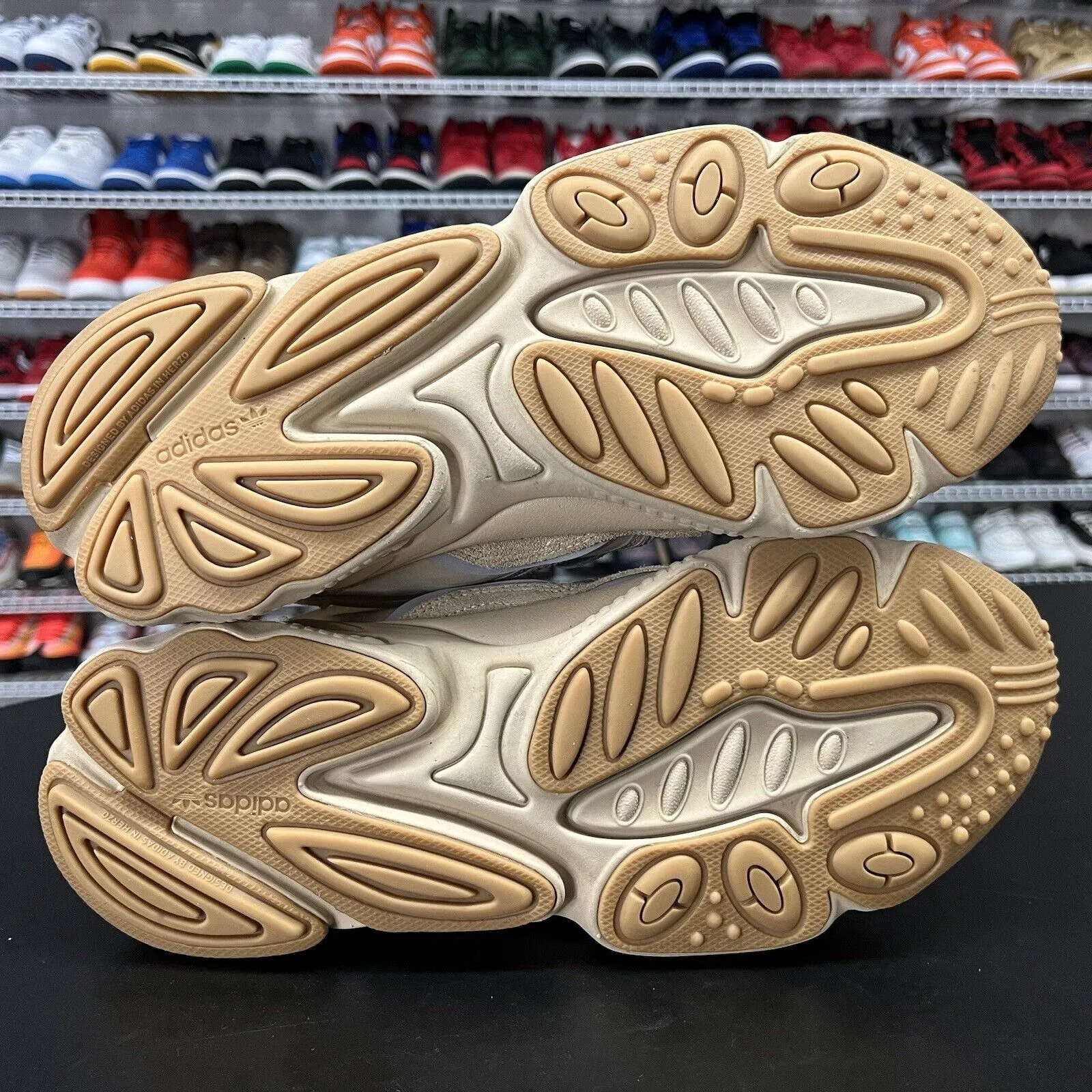 United Healthcare And Silver Sneakers Adidas Originals Ozwego Low Top Beige Sneakers EE6462 Men's Size 9