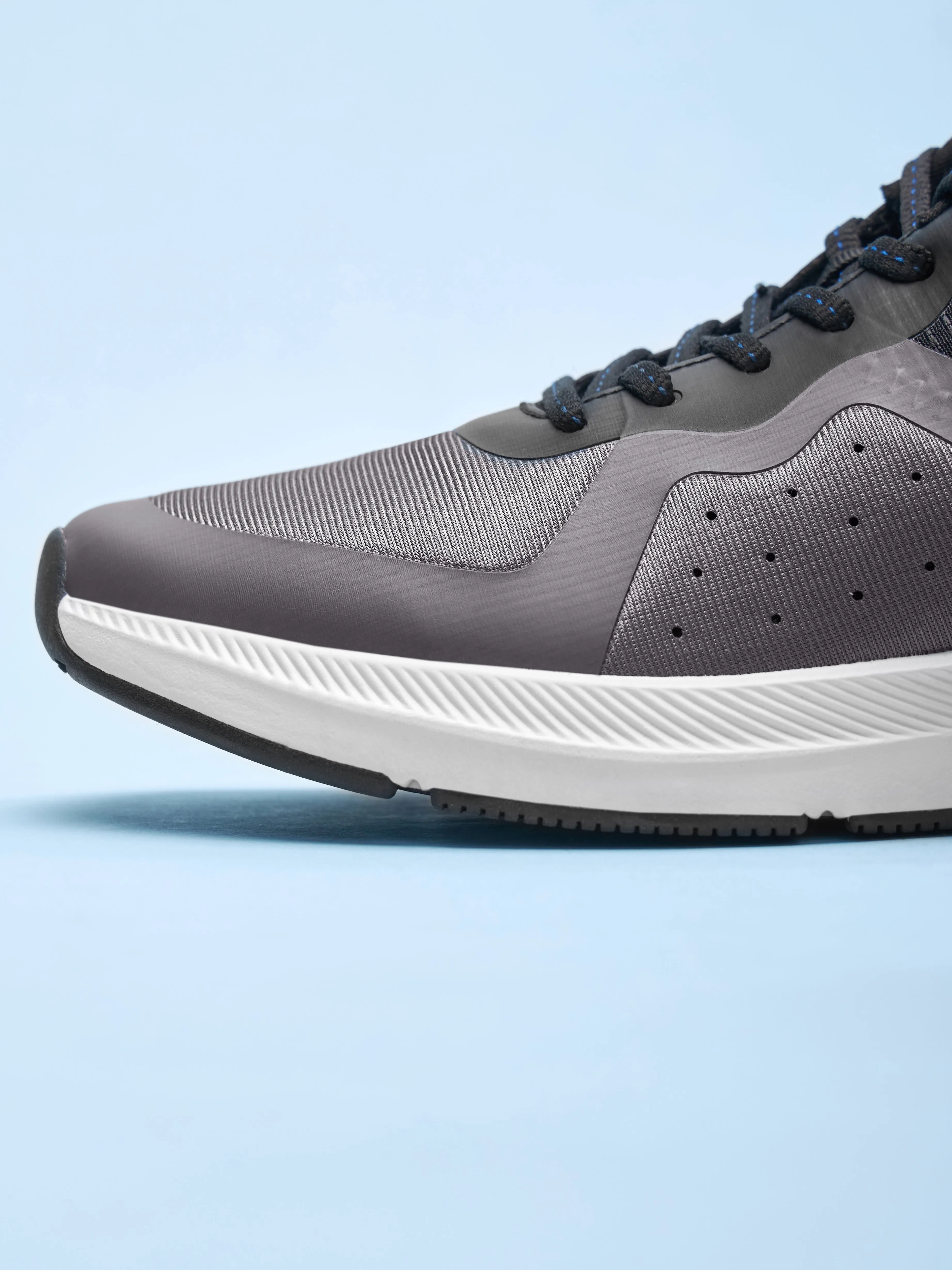 Speedster Men Running Shoes - Grey Mach 6 Running Shoe