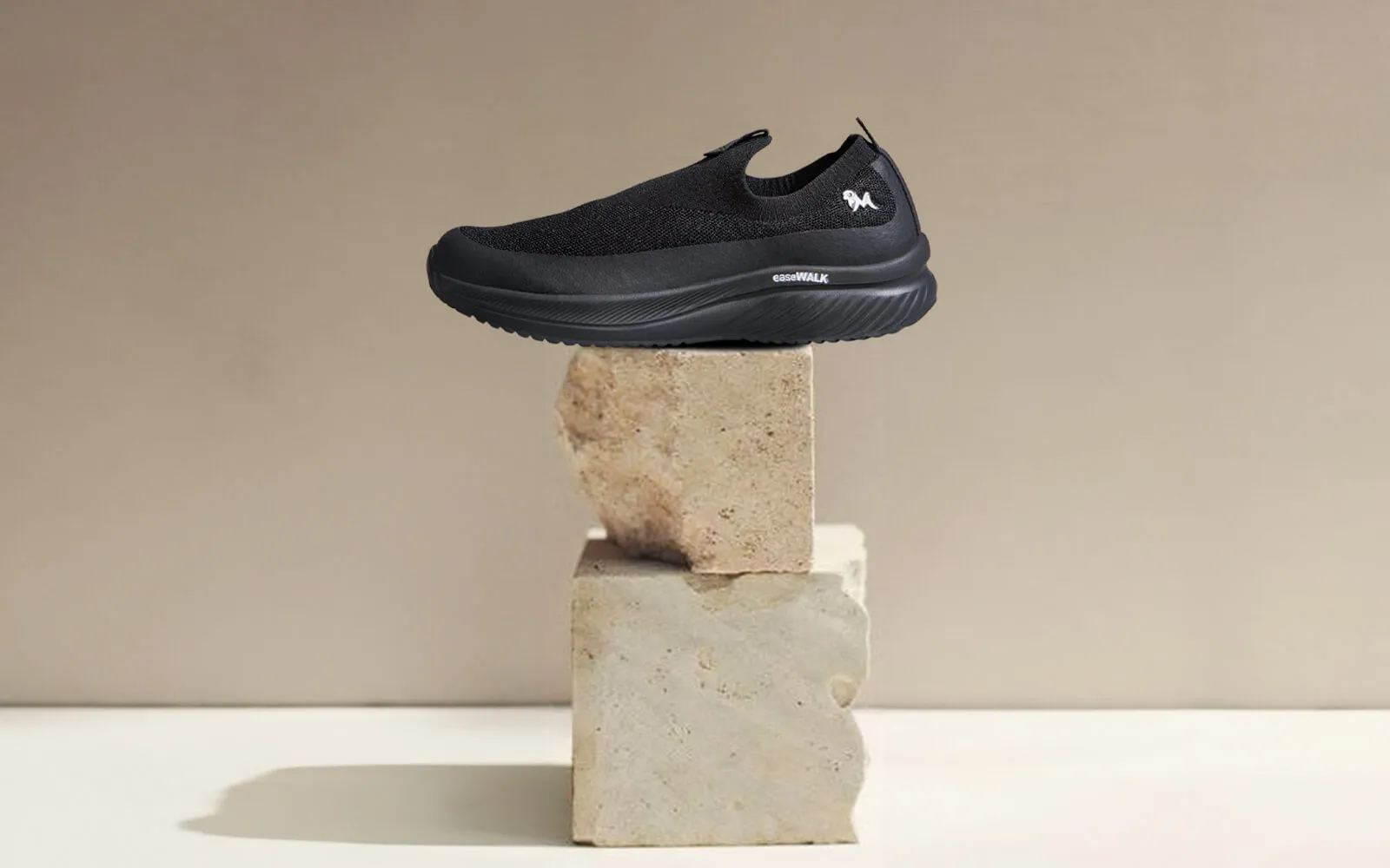 2024 Slip On Ease Walk Slip Ons : Black