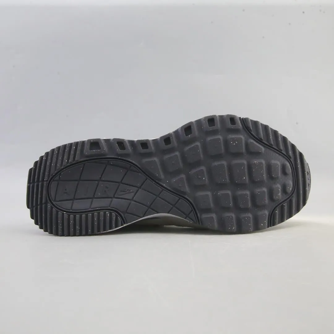 NIKE AIR MAX SYSTEM SE Shoes