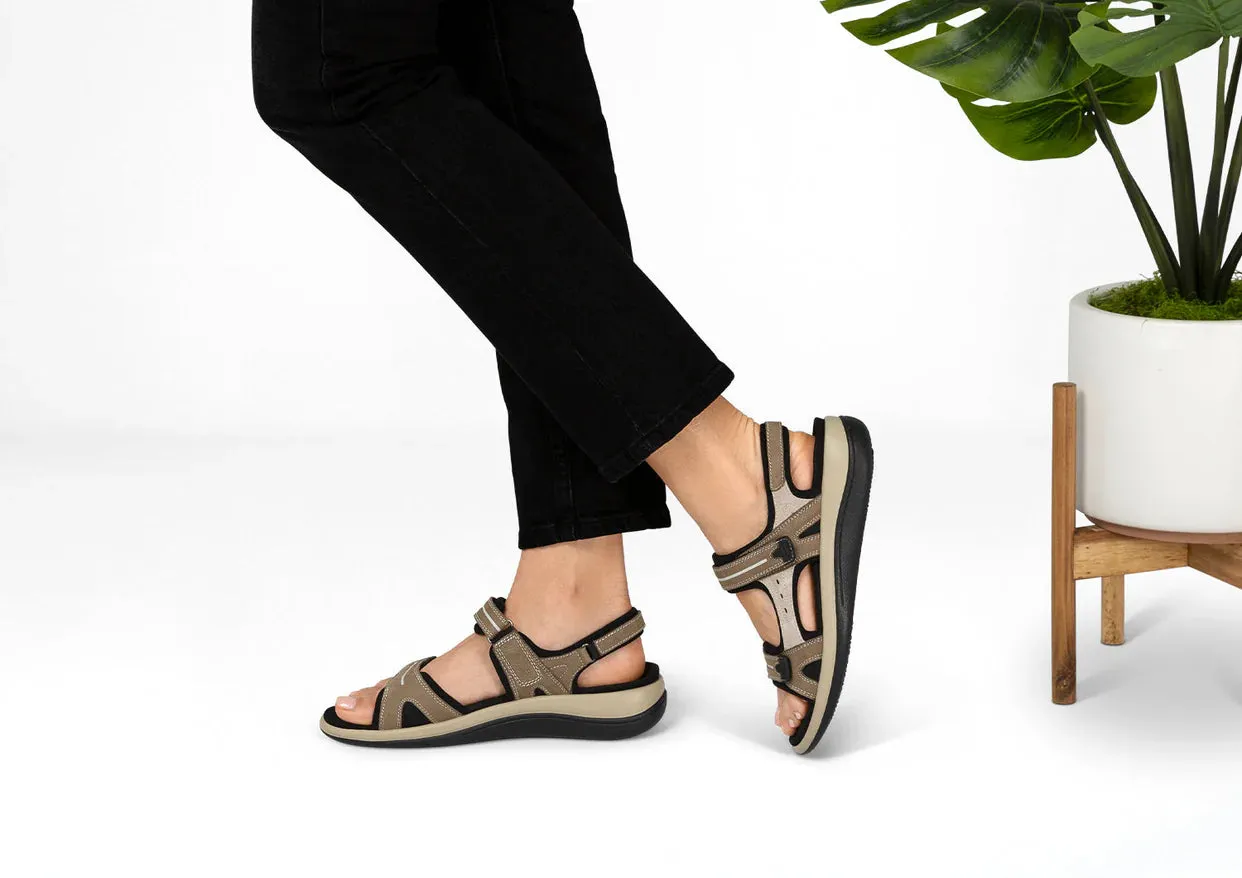 Wedged Sandals Orthofeet Women Venice - Brown