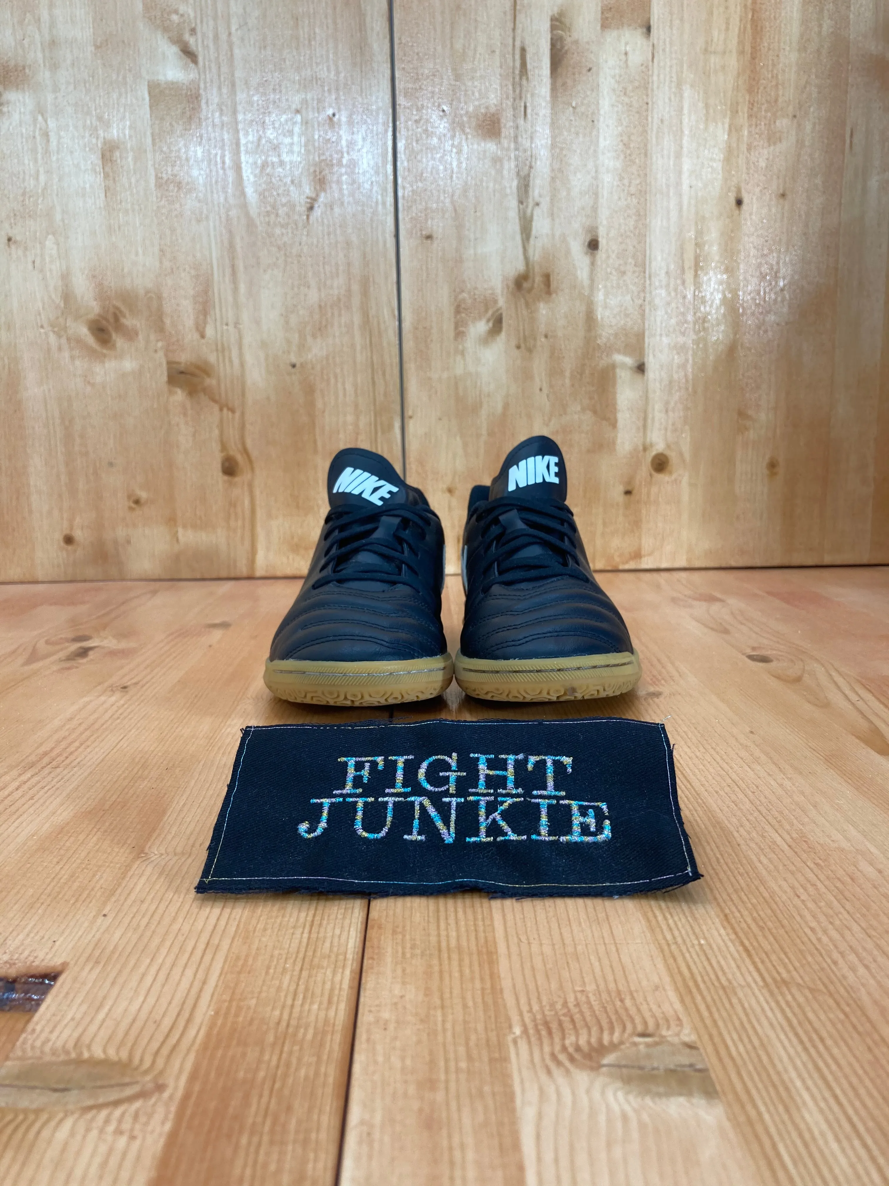 Fashion Asics Shoes NIKE TIEMPOX TIEMPO X Youth Size 4.5 Indoor Cleats Turf Shoes Sneakers Black 819196-010